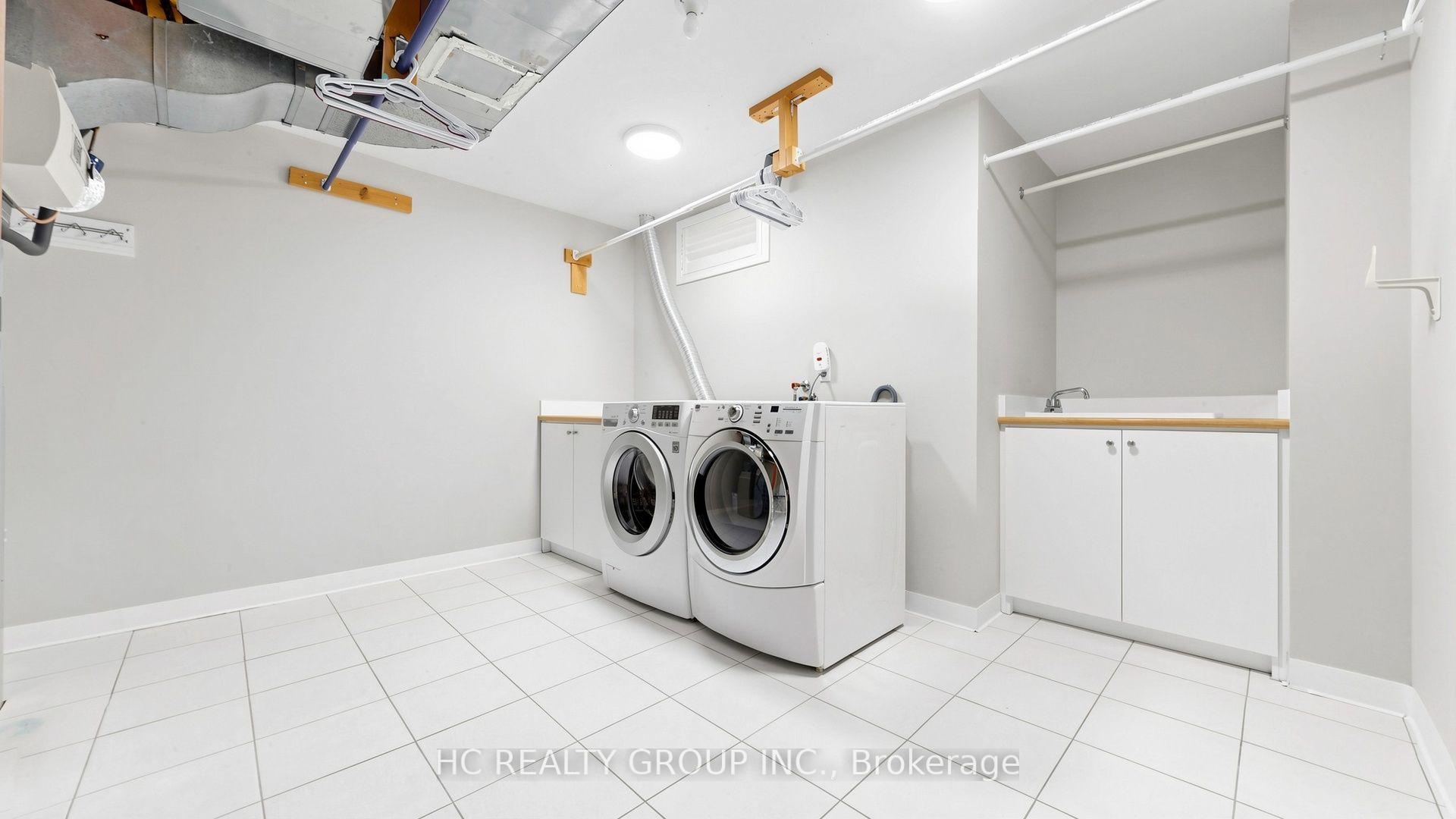 Photo 39 of 18 Saxony Drive, Markham, Berczy — HOMEH
