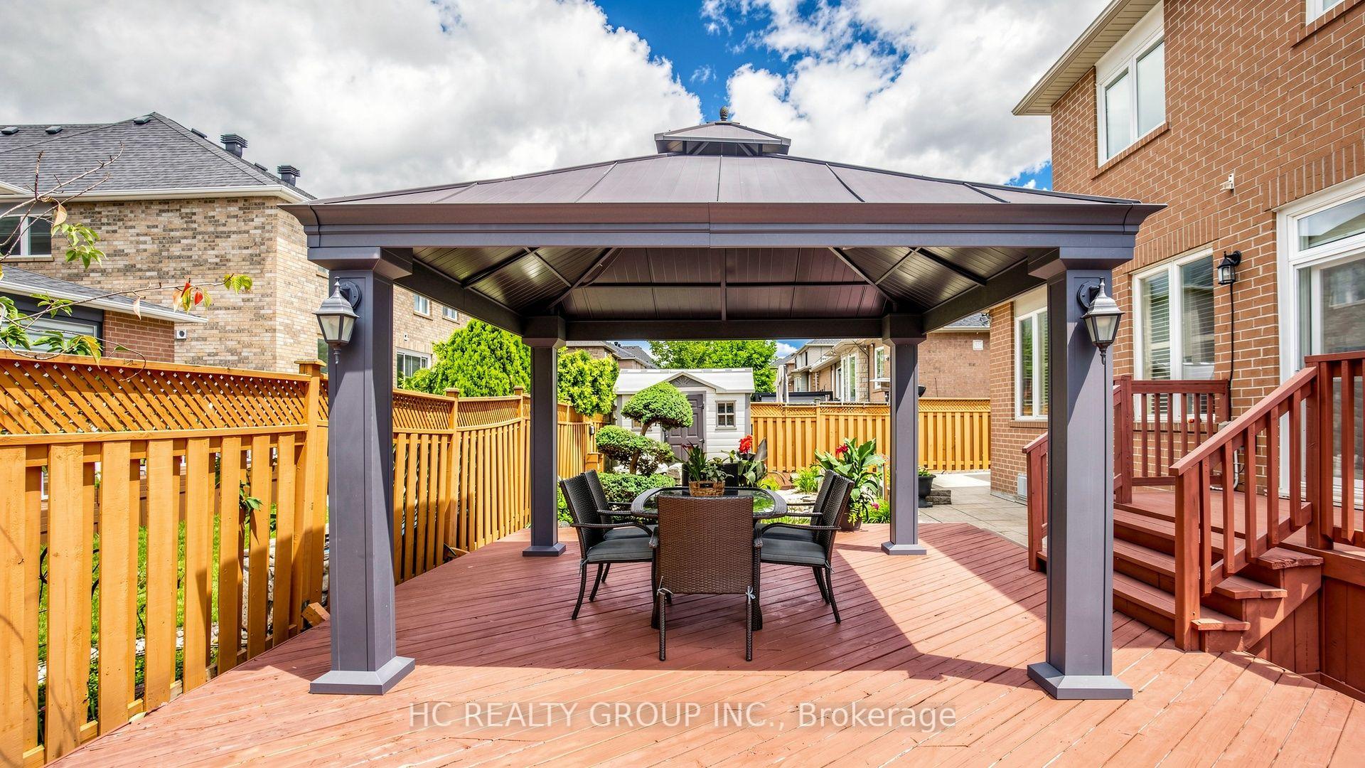 Photo 43 of 18 Saxony Drive, Markham, Berczy — HOMEH