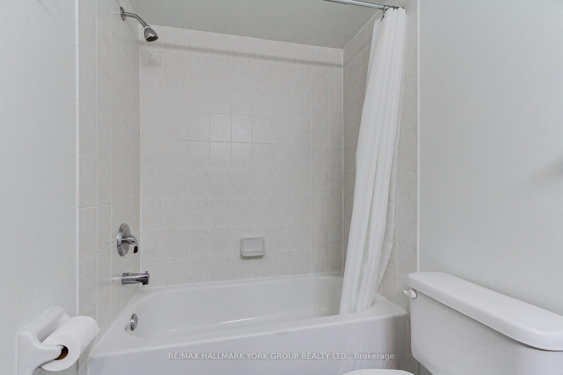 Photo 18 of 39 Millcliff Circle, Aurora, Aurora Grove — HOMEH
