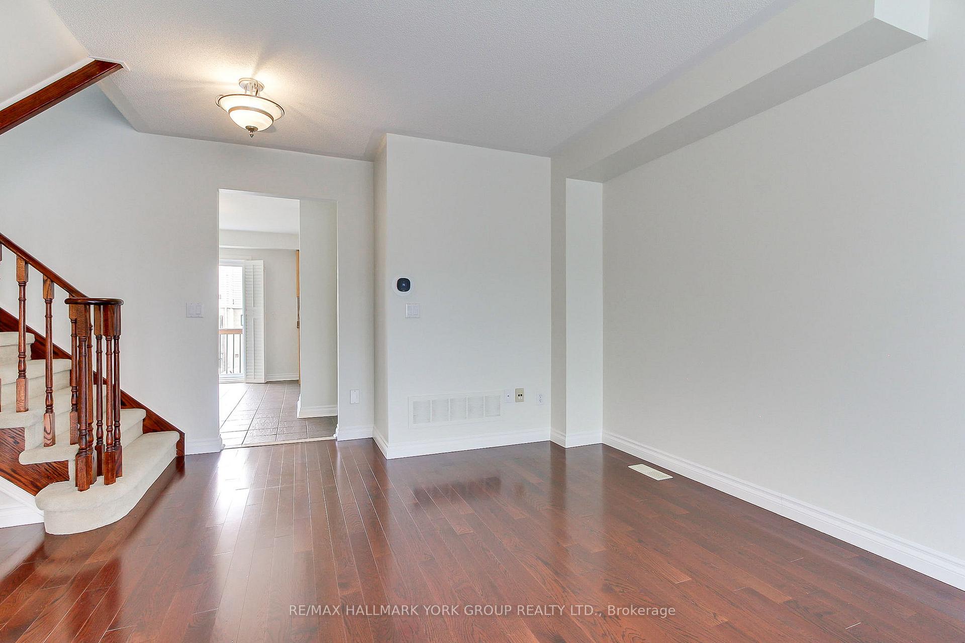 Photo 35 of 39 Millcliff Circle, Aurora, Aurora Grove — HOMEH