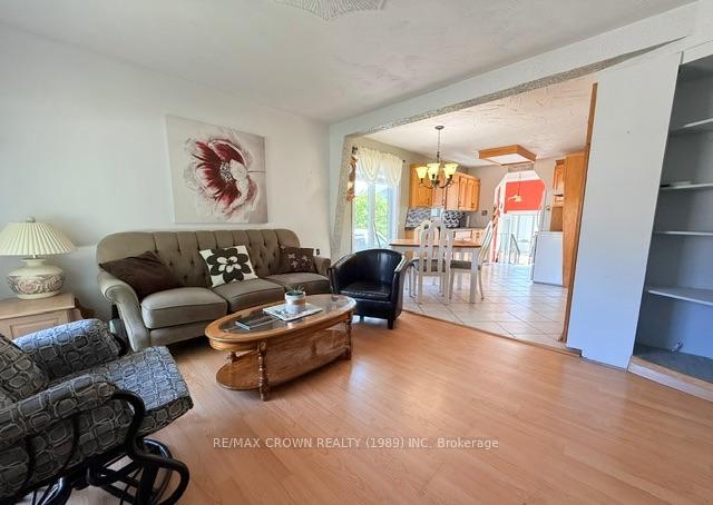 Photo 24 of 16 Ontario Street, Kapuskasing — HOMEH