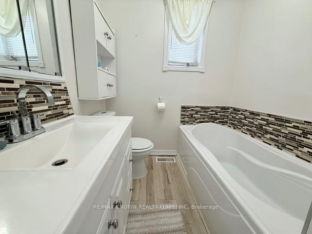 Photo 26 of 16 Ontario Street, Kapuskasing — HOMEH