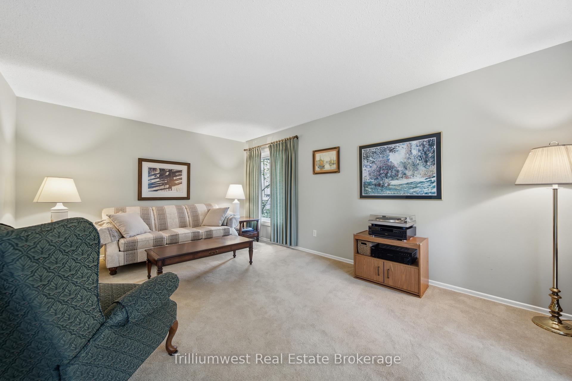 Photo 9 of 32 Waverley Drive, Guelph, Riverside Park — HOMEH