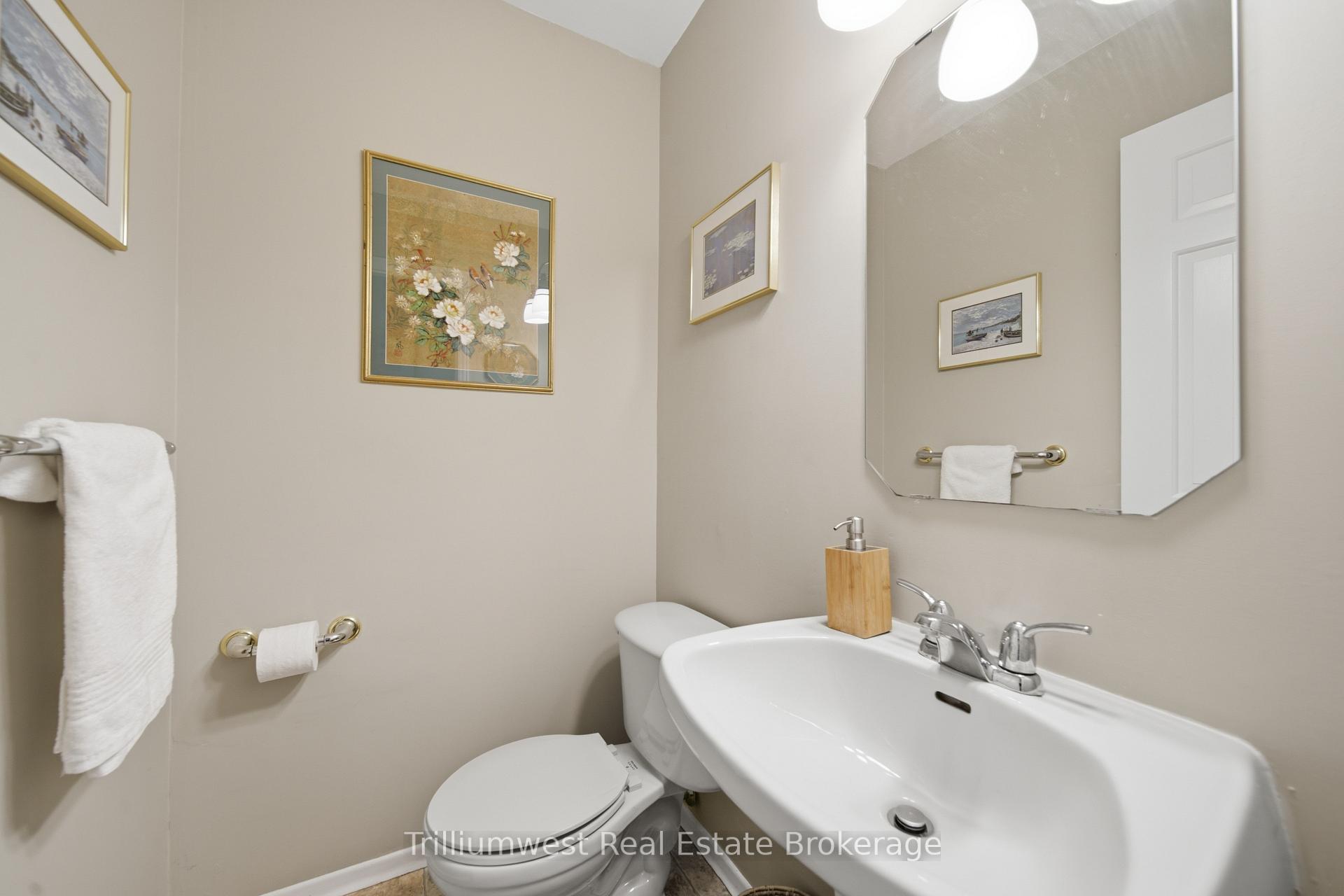 Photo 18 of 32 Waverley Drive, Guelph, Riverside Park — HOMEH