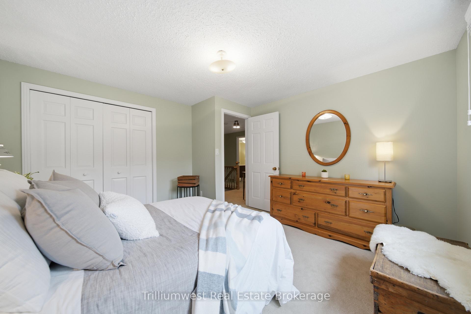 Photo 26 of 32 Waverley Drive, Guelph, Riverside Park — HOMEH