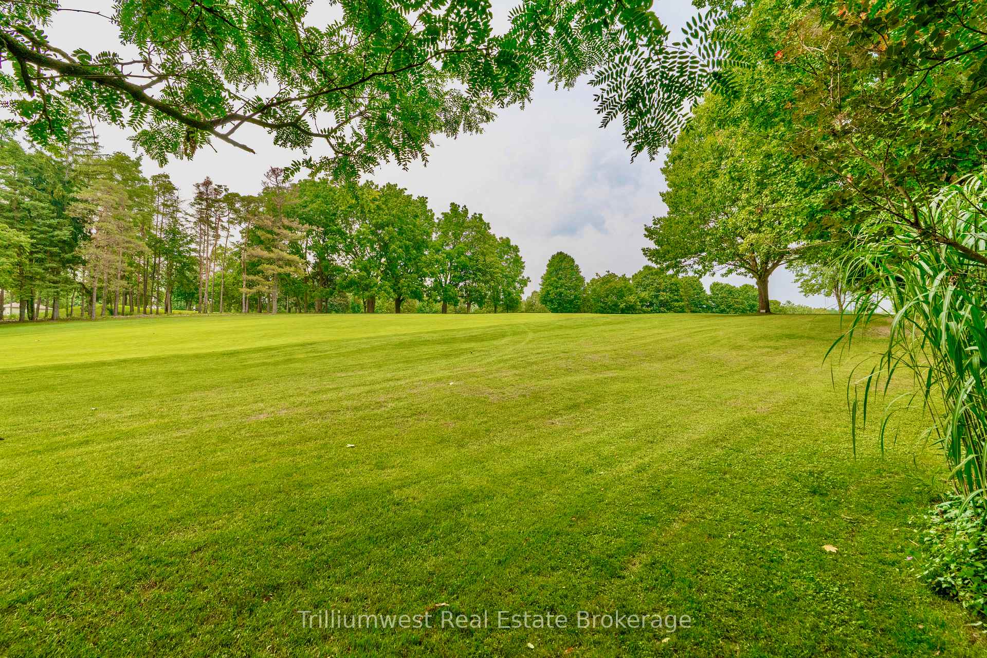 Photo 37 of 32 Waverley Drive, Guelph, Riverside Park — HOMEH