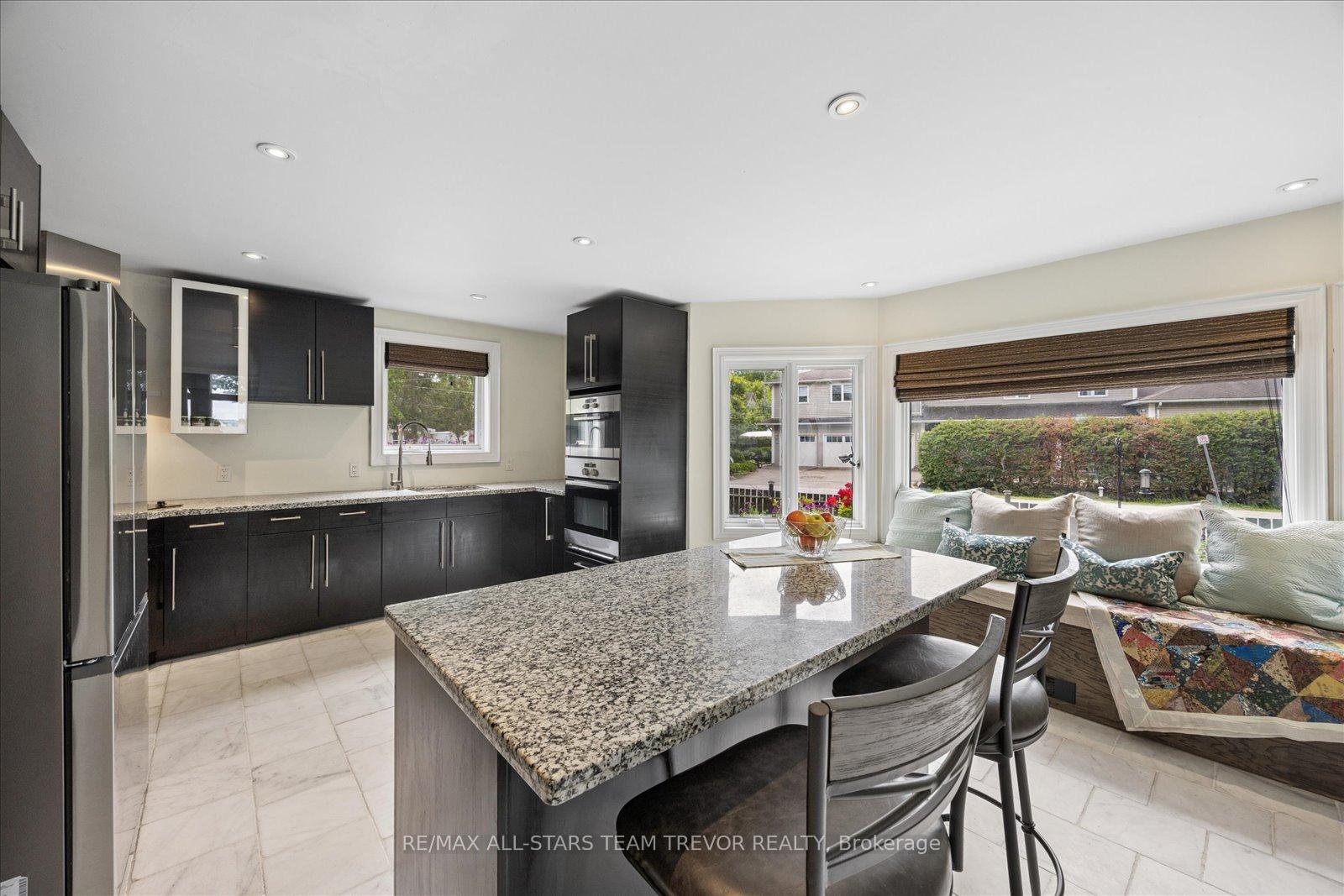 Photo 9 of 314 Glenwoods Avenue, Georgina, Keswick South — HOMEH