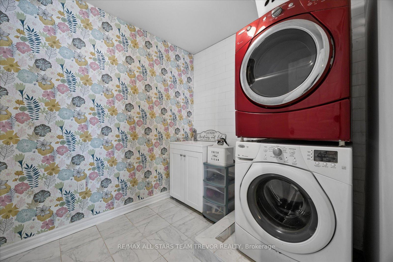 Photo 25 of 314 Glenwoods Avenue, Georgina, Keswick South — HOMEH