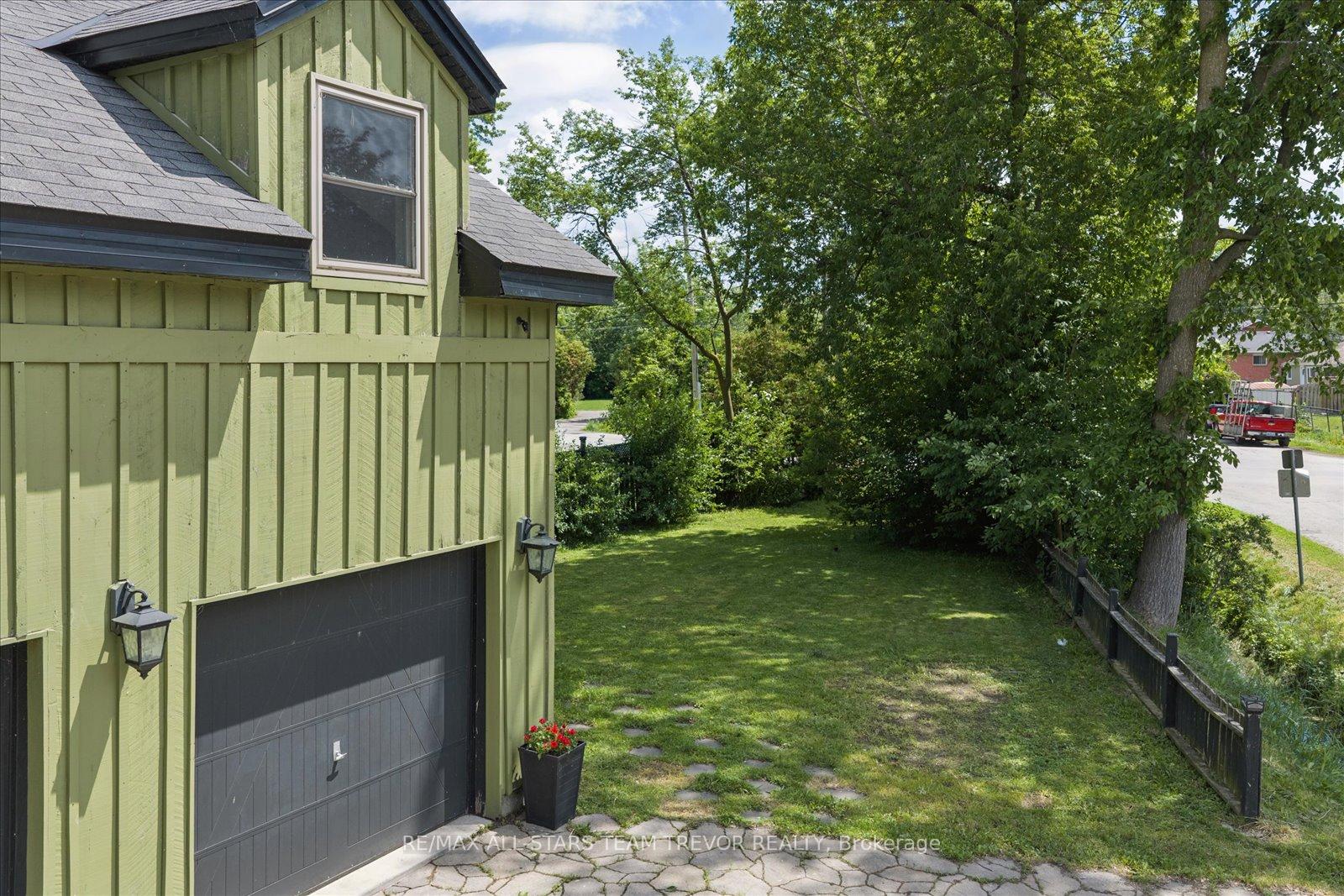 Photo 29 of 314 Glenwoods Avenue, Georgina, Keswick South — HOMEH