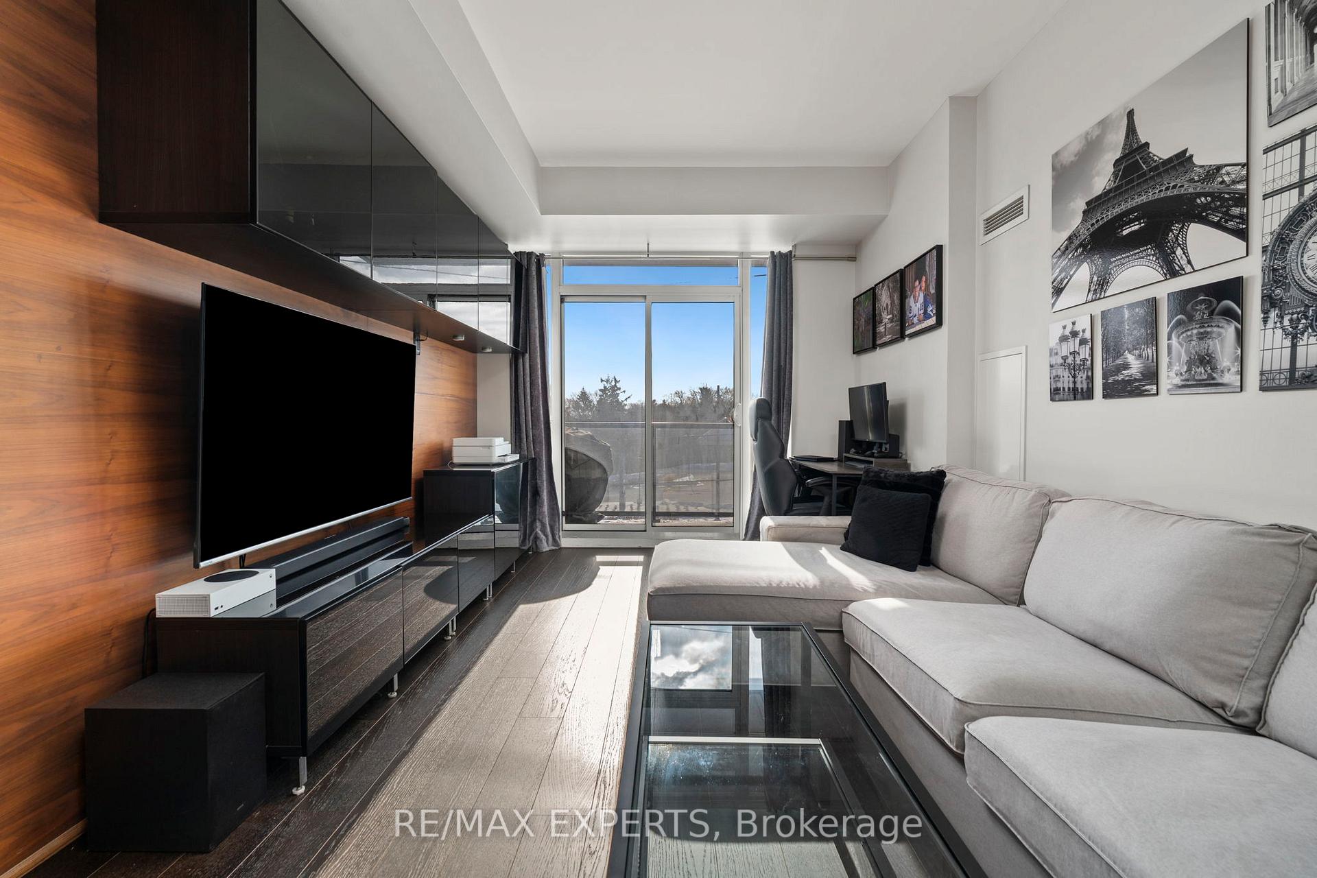 Photo 2 of Unit 420, 4700 Highway 7, Vaughan, East Woodbridge — HOMEH