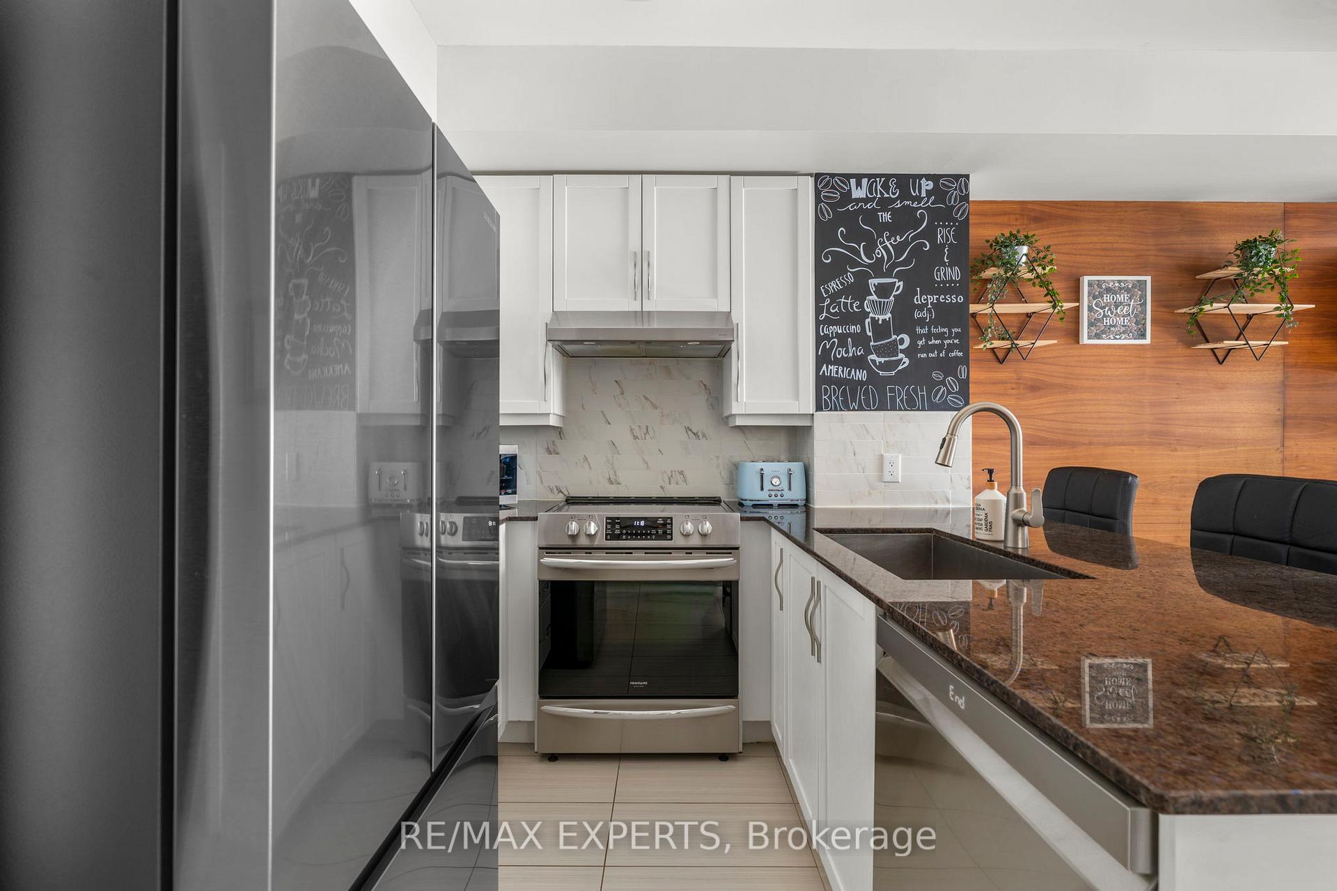 Photo 5 of Unit 420, 4700 Highway 7, Vaughan, East Woodbridge — HOMEH