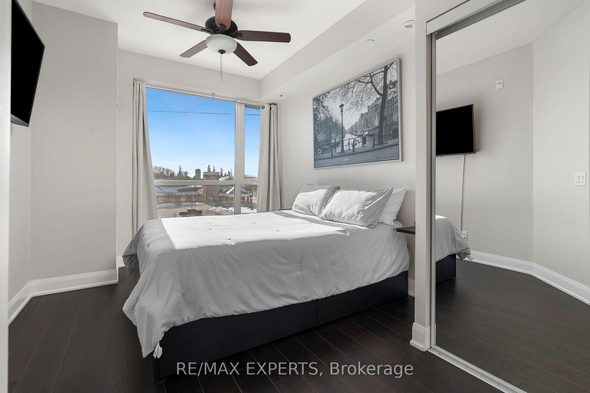 Photo 12 of Unit 420, 4700 Highway 7, Vaughan, East Woodbridge — HOMEH
