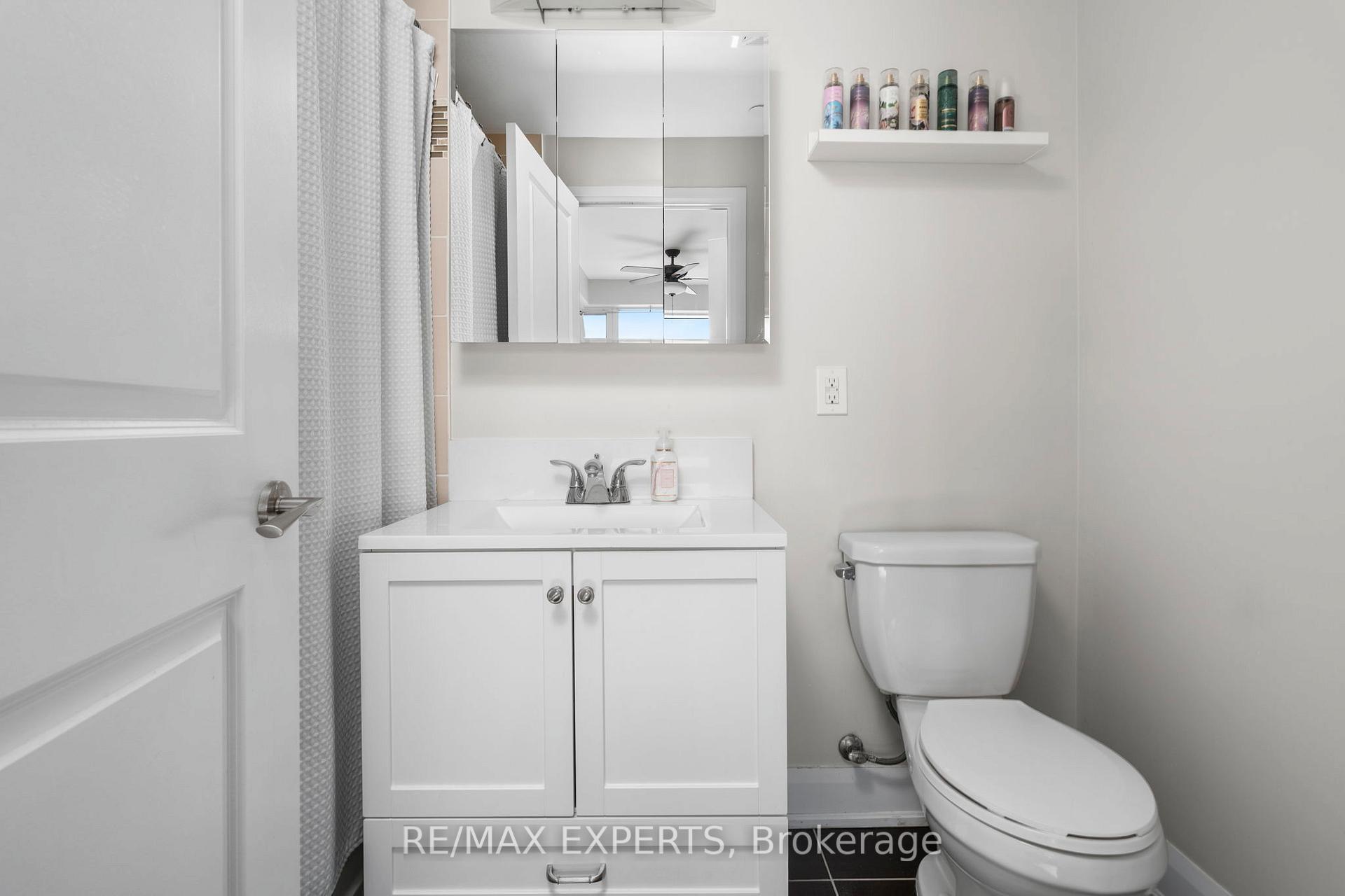 Photo 15 of Unit 420, 4700 Highway 7, Vaughan, East Woodbridge — HOMEH