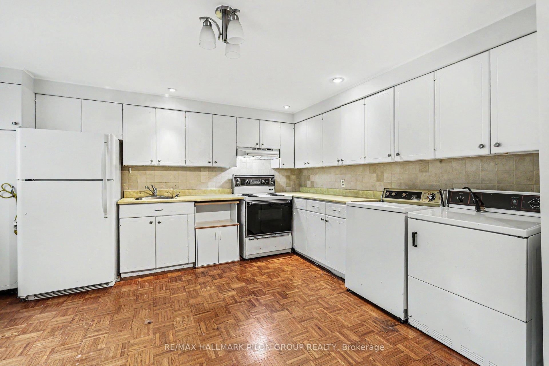 Photo 7 of 528 Guy Street, Ottawa, Castle Heights — HOMEH