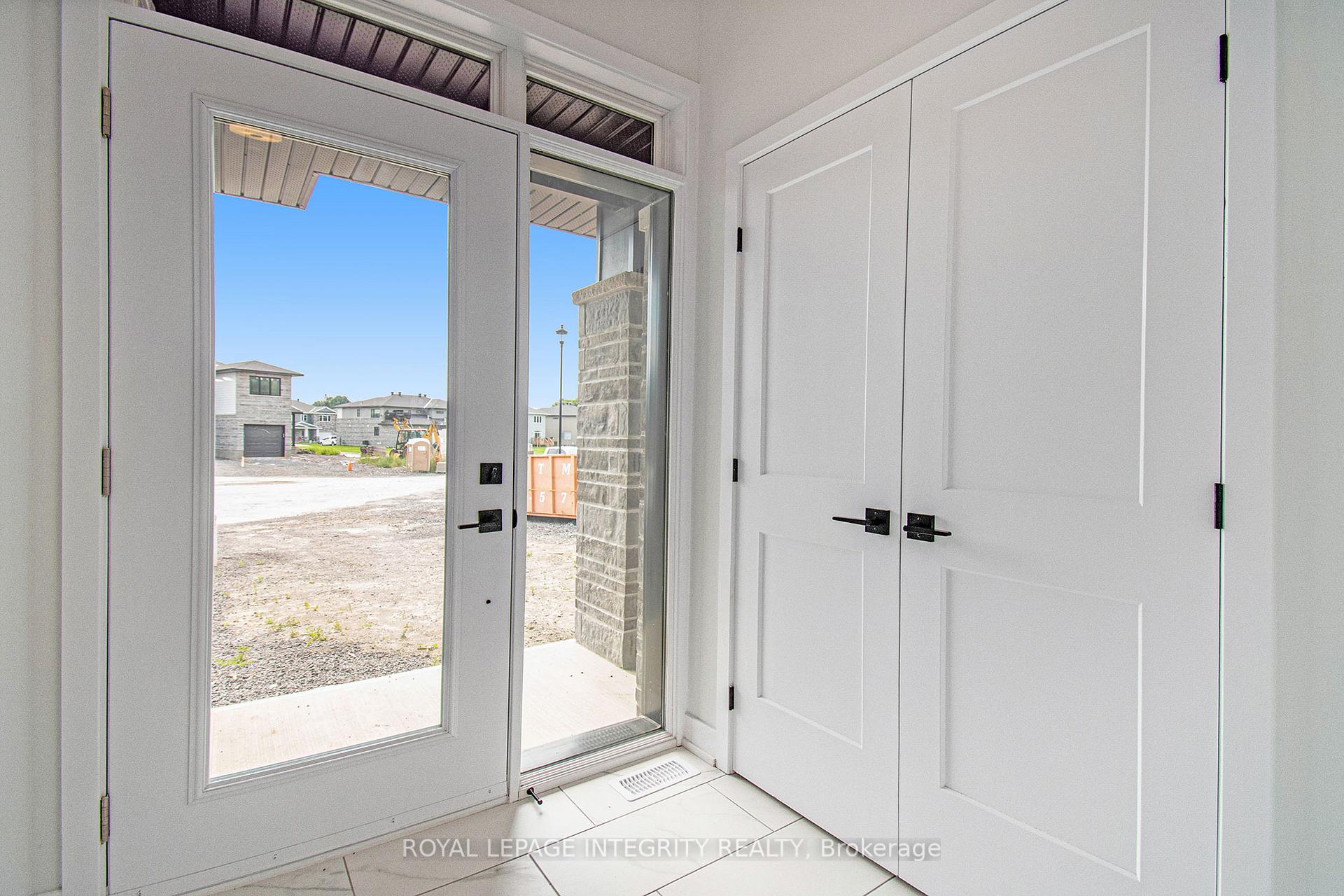 Photo 3 of 10 Morral Court, Arnprior, Arnprior — HOMEH