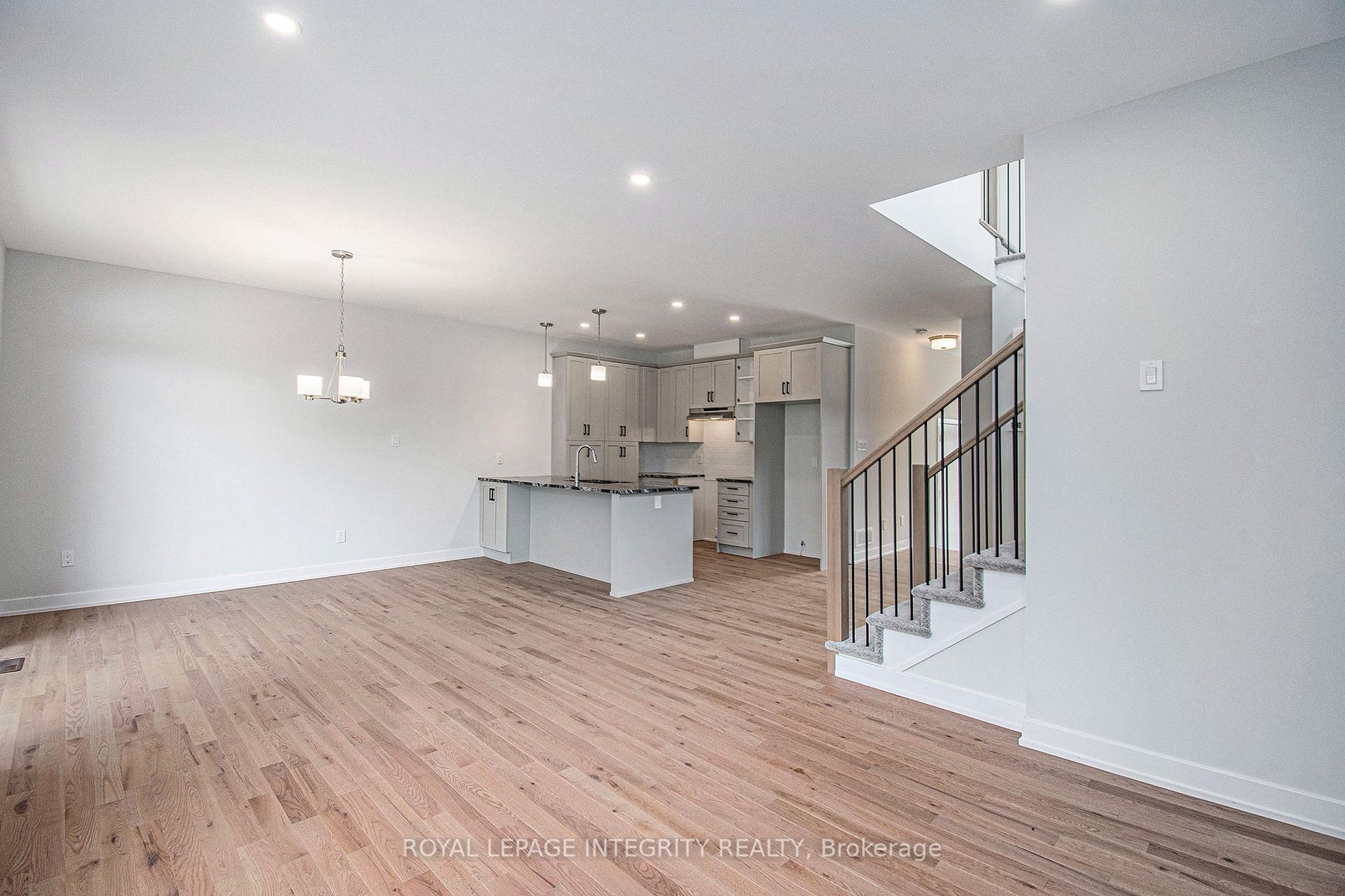 Photo 11 of 10 Morral Court, Arnprior, Arnprior — HOMEH