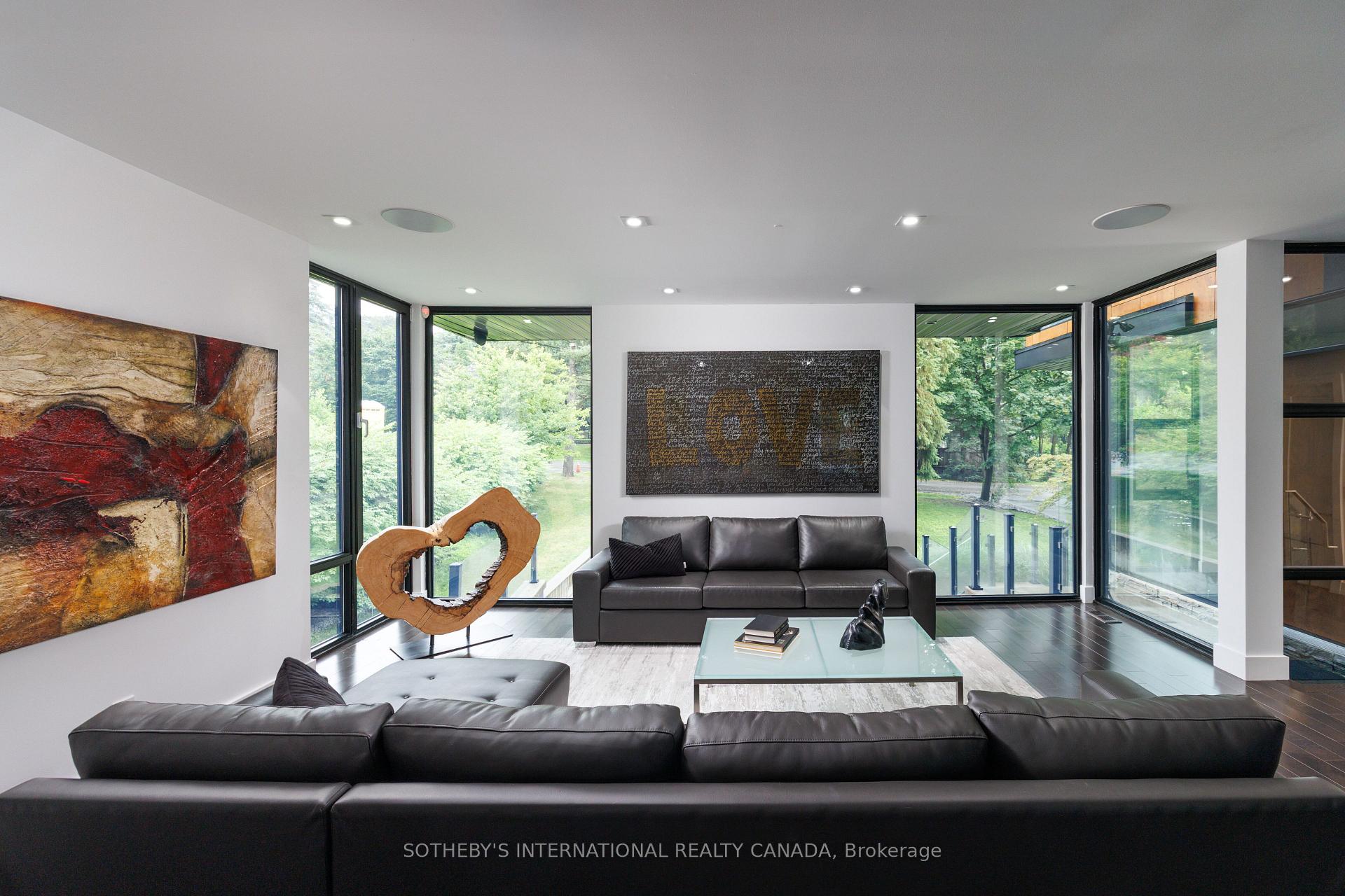 Photo 17 of 5 Hartfield Road, Etobicoke, Edenbridge-Humber Valley — HOMEH