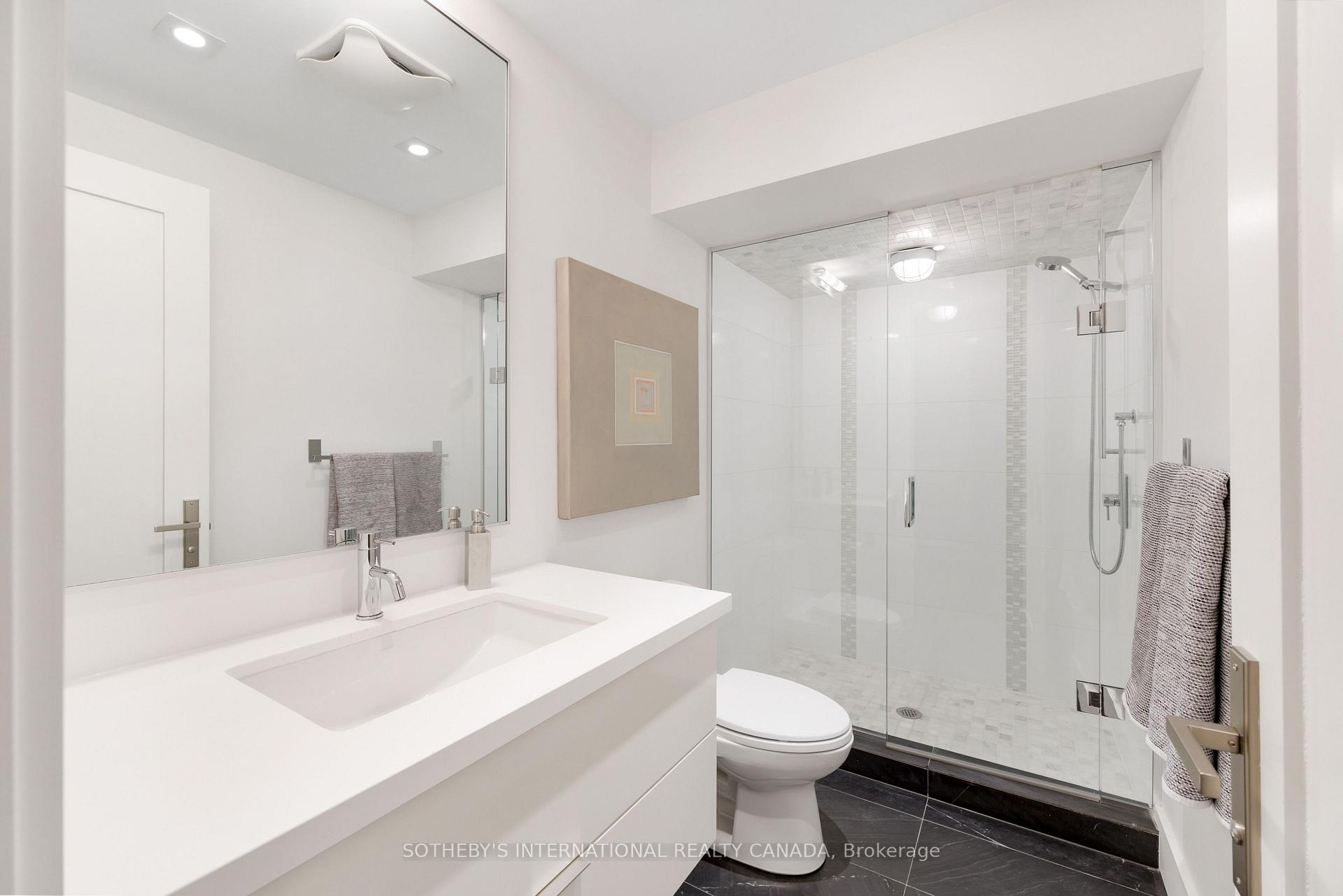 Photo 39 of 5 Hartfield Road, Etobicoke, Edenbridge-Humber Valley — HOMEH