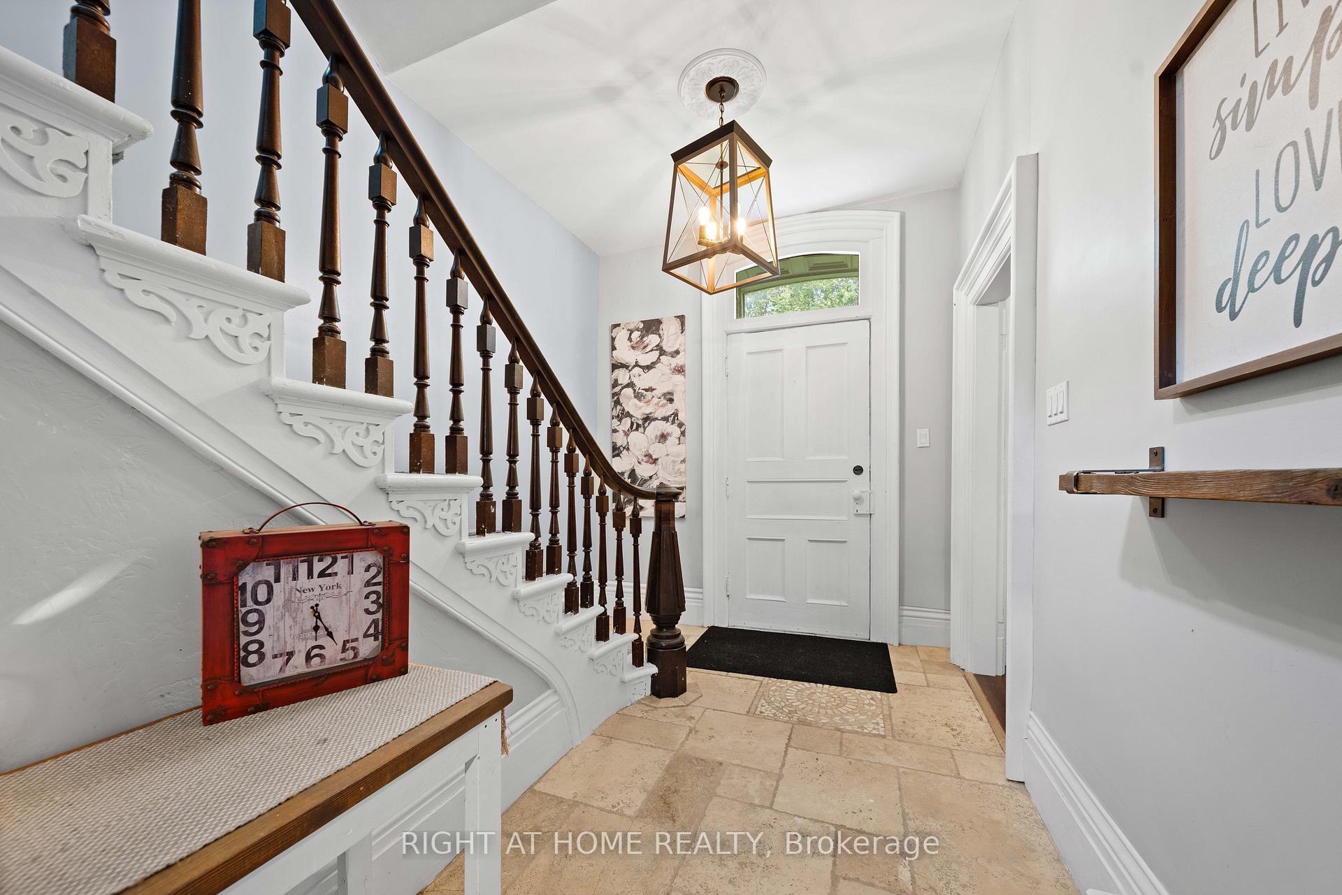Photo 4 of 51184 Ashton Street, Malahide, Springfield — HOMEH
