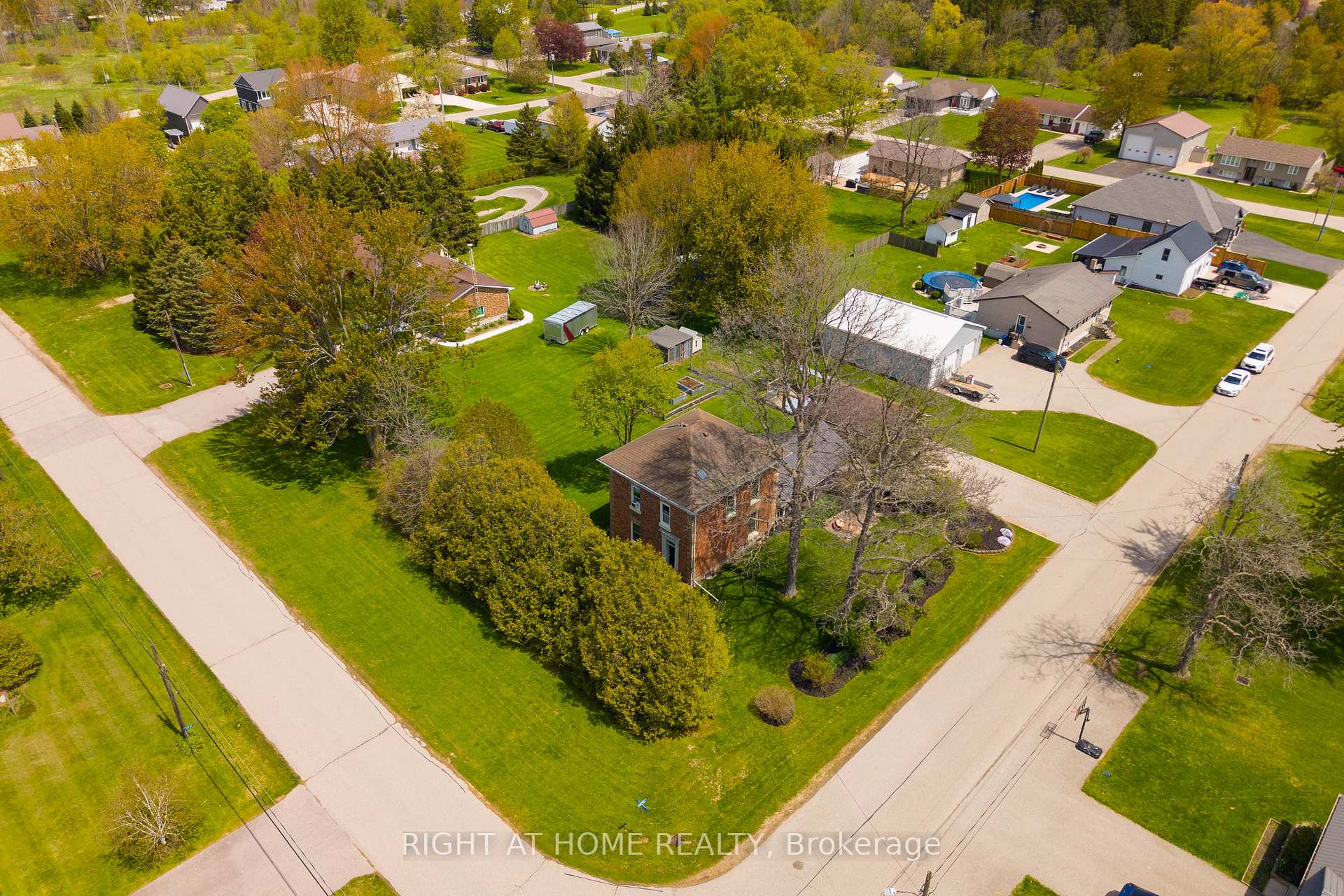 Photo 38 of 51184 Ashton Street, Malahide, Springfield — HOMEH