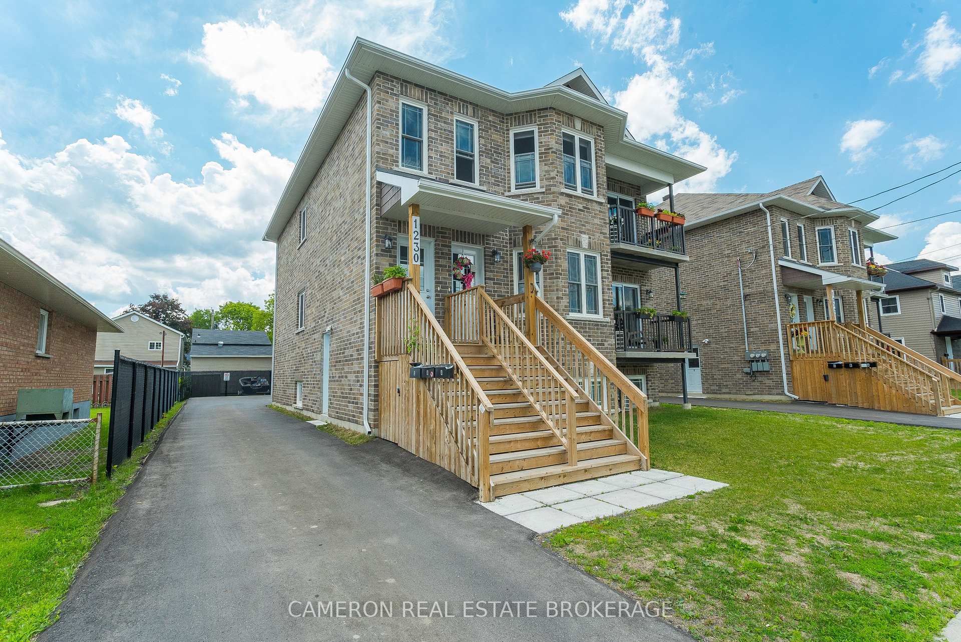 Photo 2 of Unit C, 1230 Cumberland Street, Cornwall, Cornwall — HOMEH