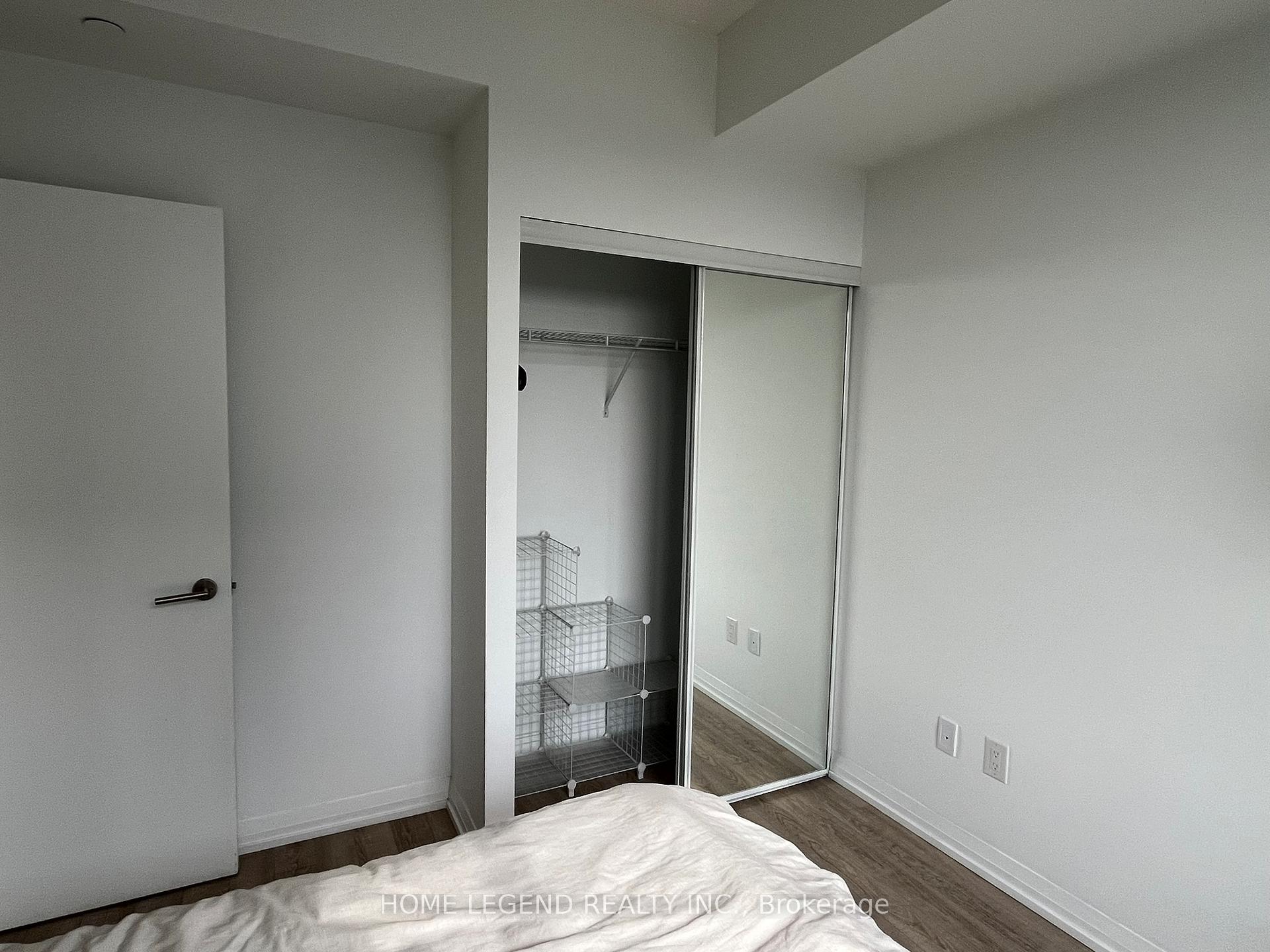 Photo 11 of Unit 1908, 75 Canterbury Place, North York, Willowdale West — HOMEH