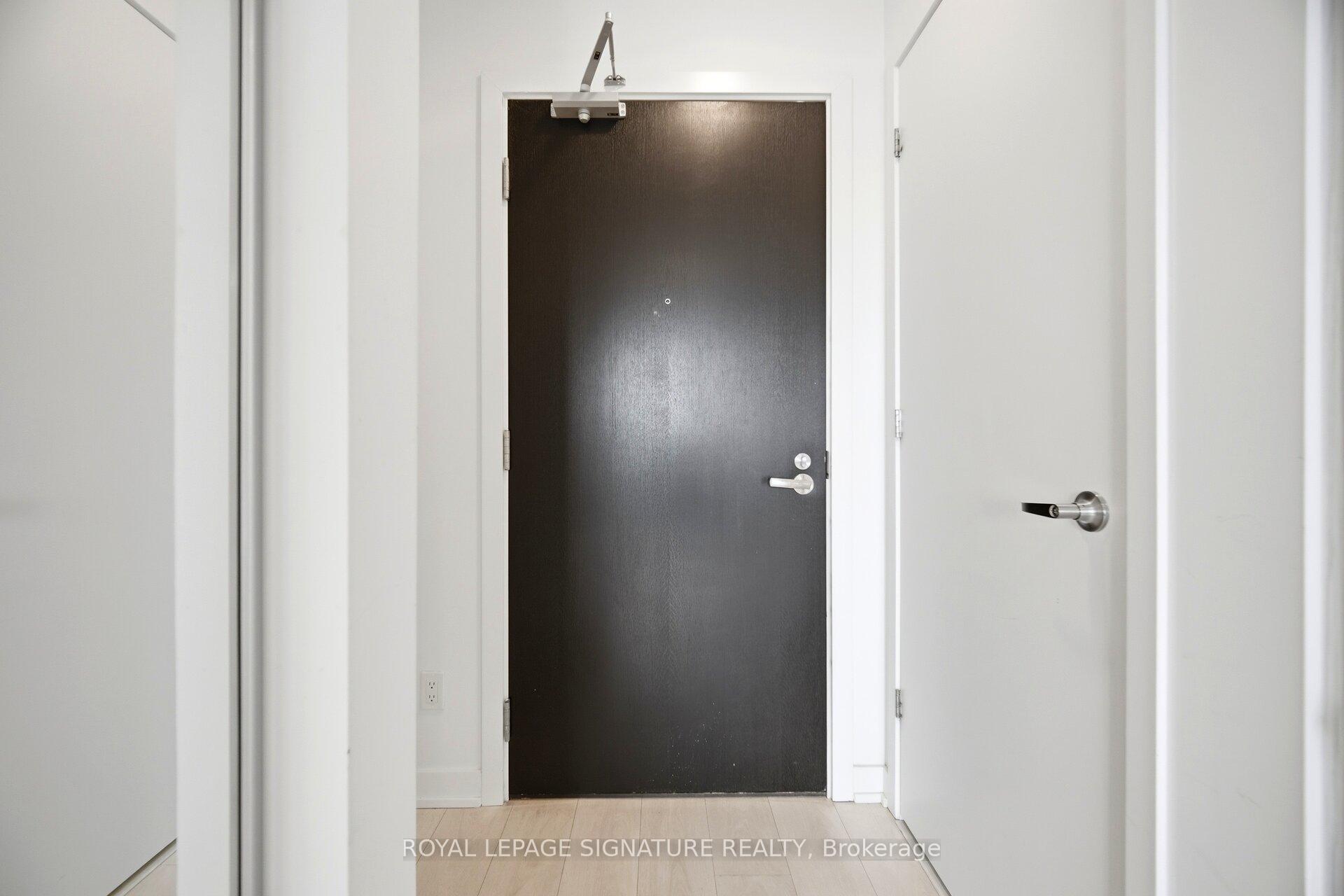 Photo 6 of Unit 5204, 501 Yonge Street, Toronto, Church-Yonge Corridor — HOMEH
