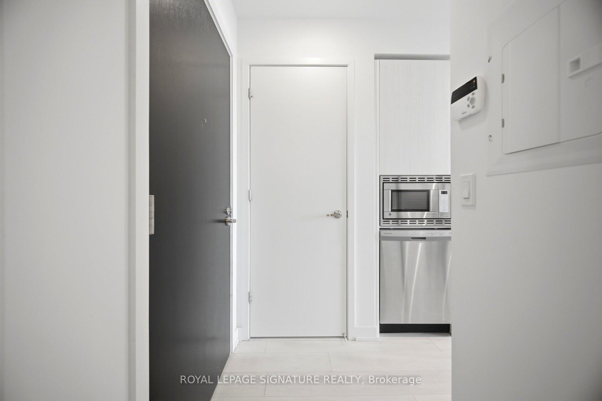 Photo 7 of Unit 5204, 501 Yonge Street, Toronto, Church-Yonge Corridor — HOMEH