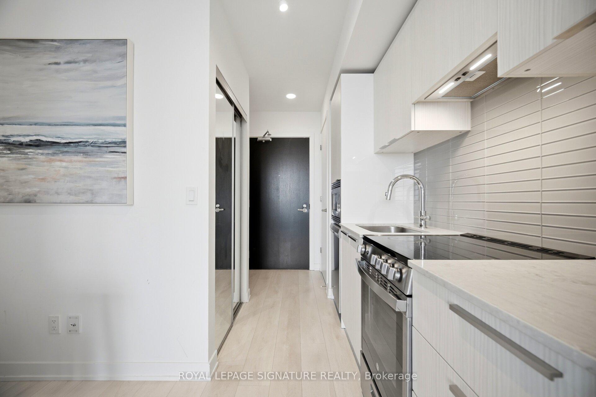 Photo 9 of Unit 5204, 501 Yonge Street, Toronto, Church-Yonge Corridor — HOMEH
