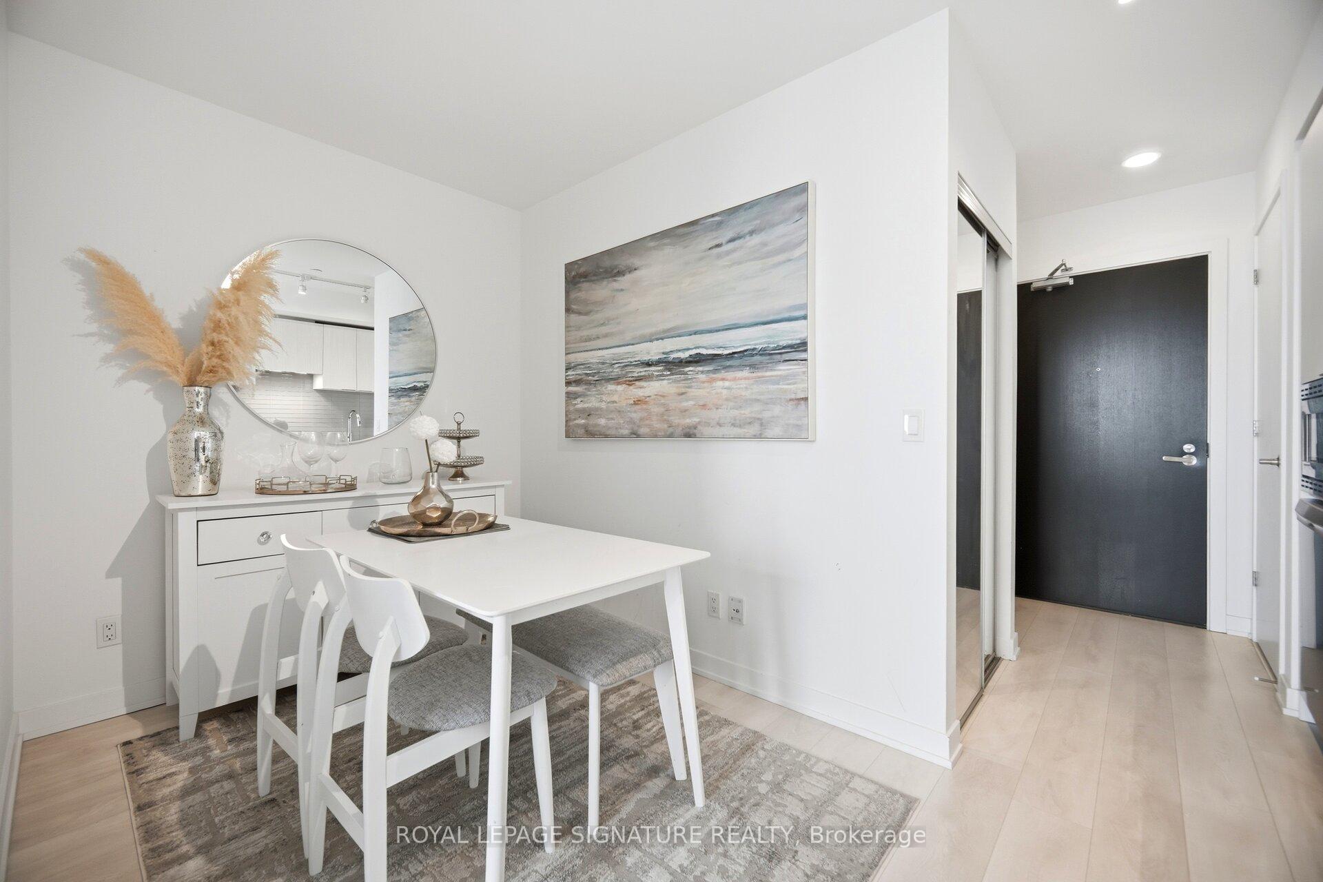 Photo 13 of Unit 5204, 501 Yonge Street, Toronto, Church-Yonge Corridor — HOMEH