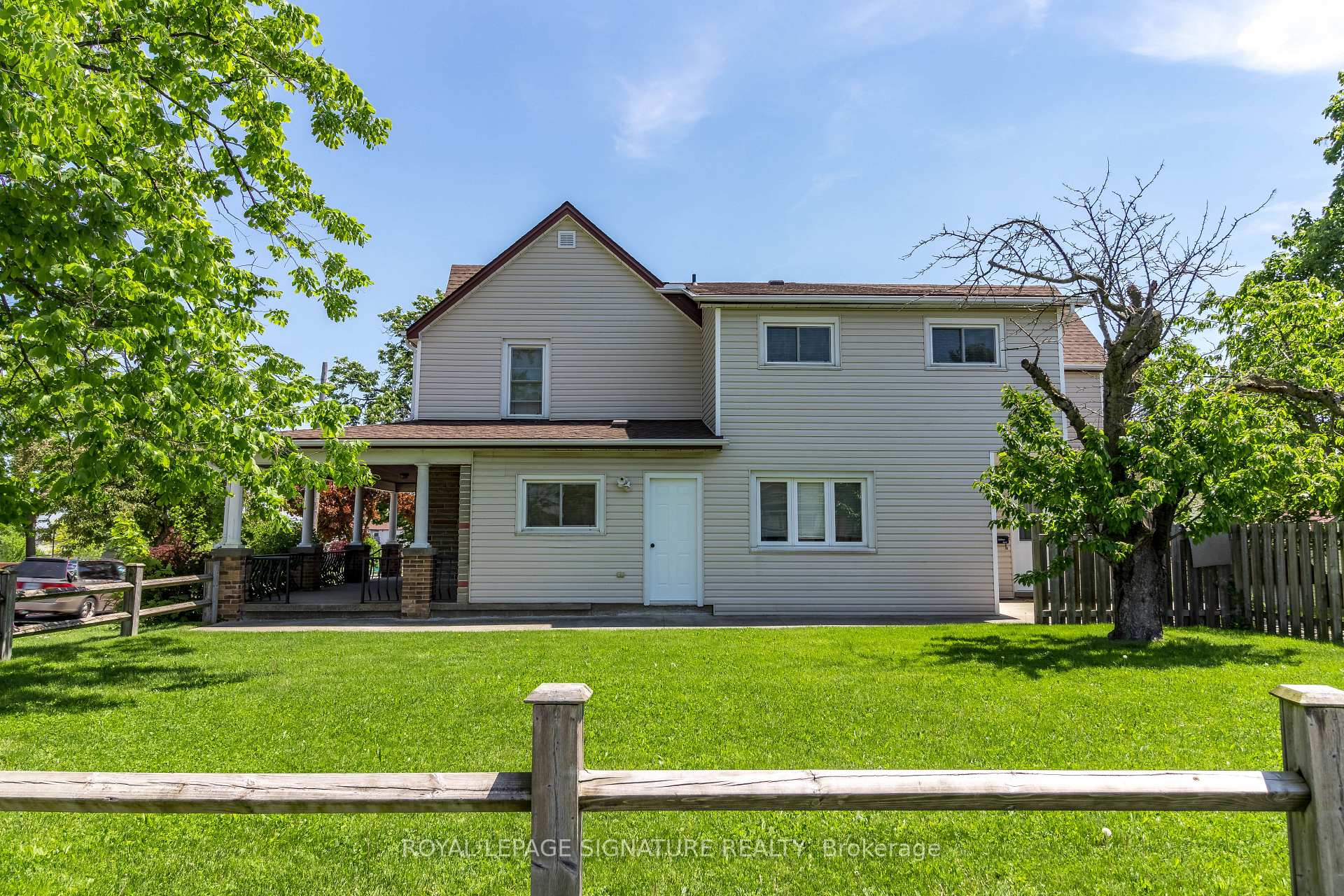 Photo 2 of 23 Sullivan Avenue, Thorold, Thorold Downtown — HOMEH