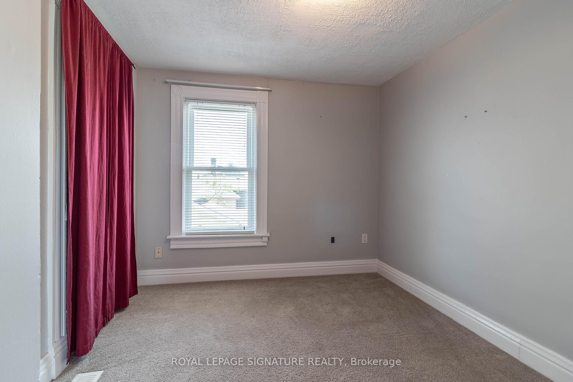 Photo 19 of 23 Sullivan Avenue, Thorold, Thorold Downtown — HOMEH