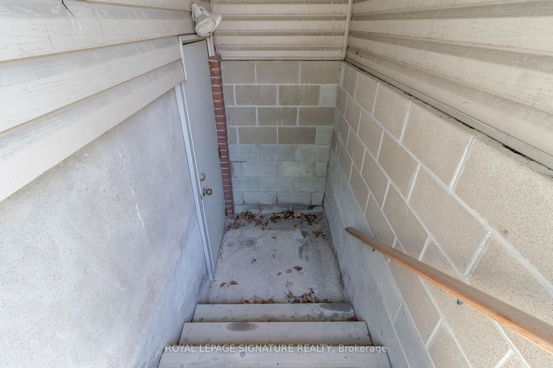 Photo 24 of 23 Sullivan Avenue, Thorold, Thorold Downtown — HOMEH