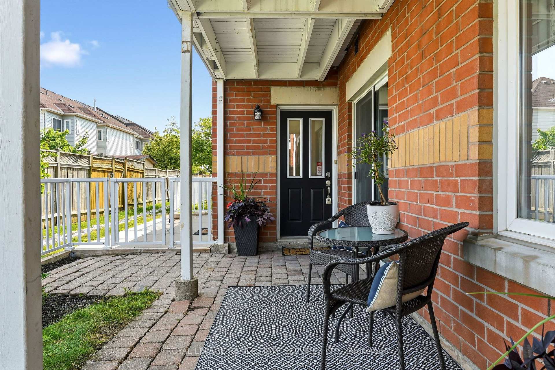 Photo 7 of 203-1701 Lampman Avenue, Burlington, Uptown — HOMEH