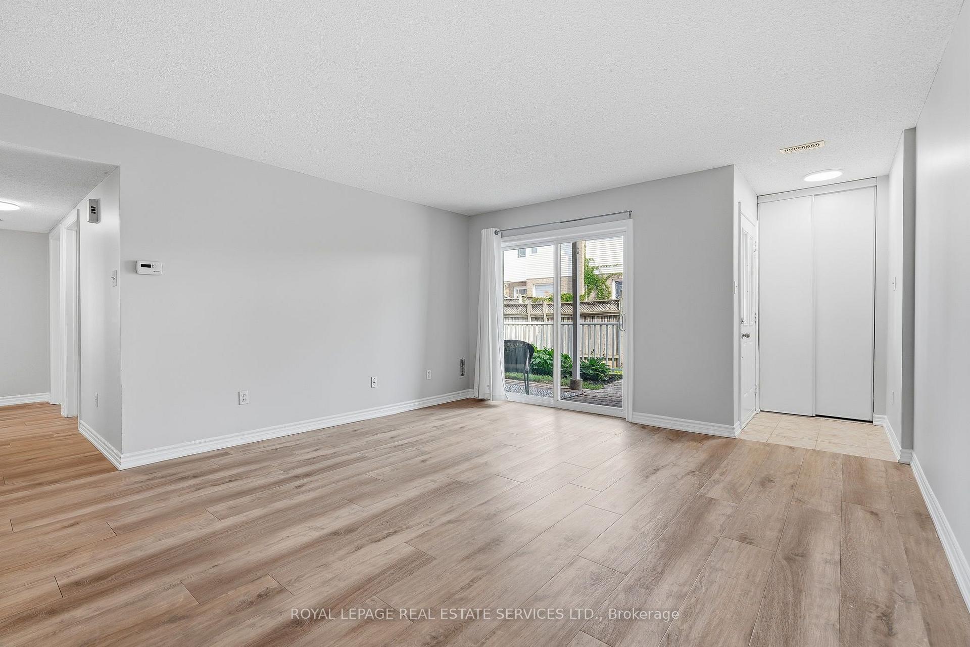Photo 9 of 203-1701 Lampman Avenue, Burlington, Uptown — HOMEH