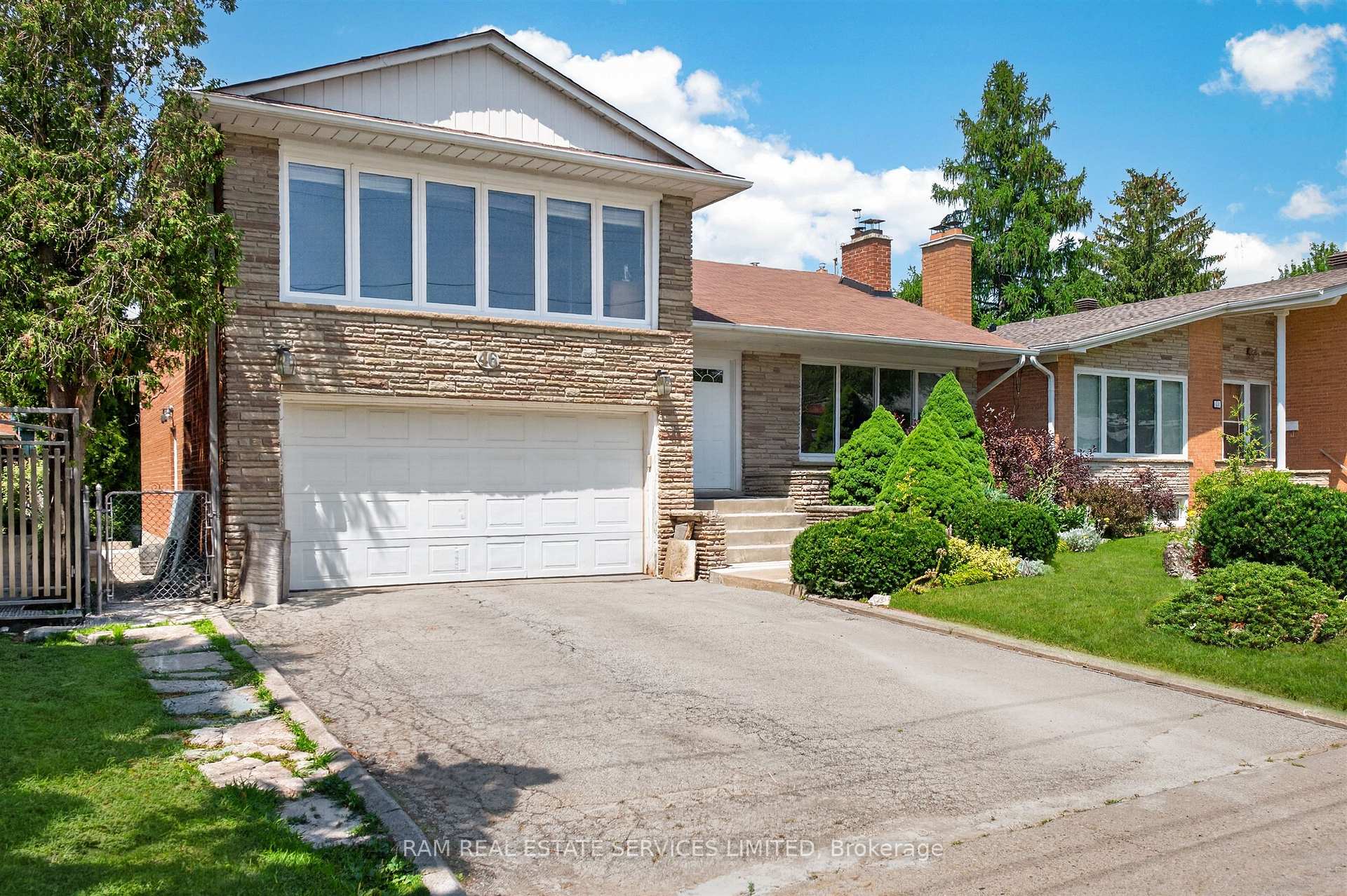 Photo 1 of 46 Summitcrest Drive, Etobicoke, Willowridge-Martingrove-Richview — HOMEH