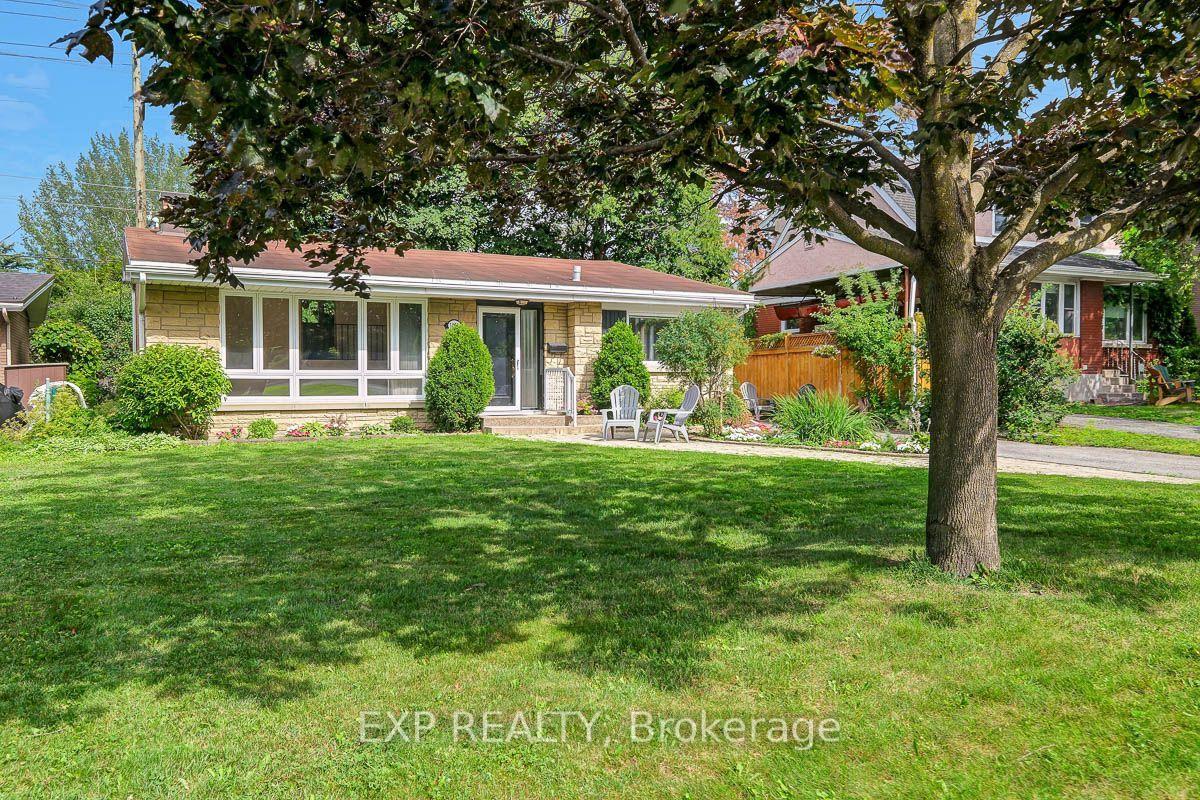 Photo 3 of 1473 Chomley Crescent, Ottawa, Riverview Park — HOMEH