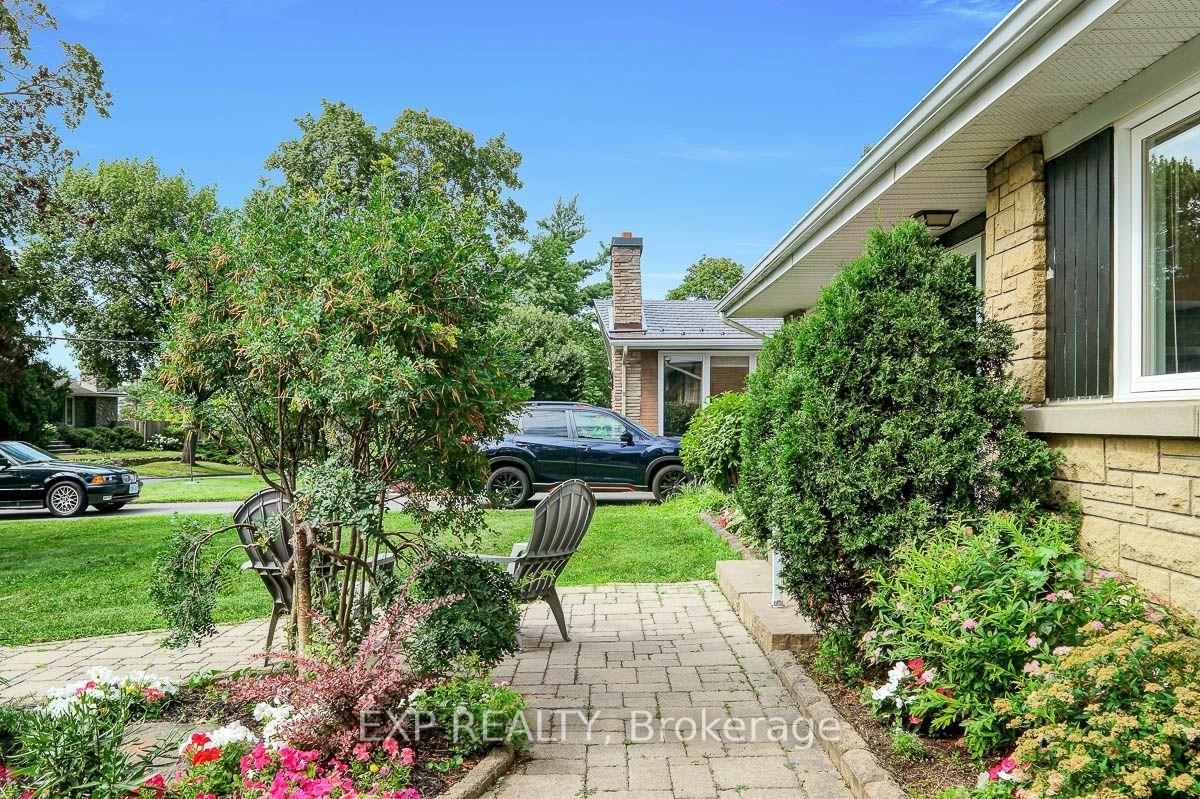 Photo 7 of 1473 Chomley Crescent, Ottawa, Riverview Park — HOMEH