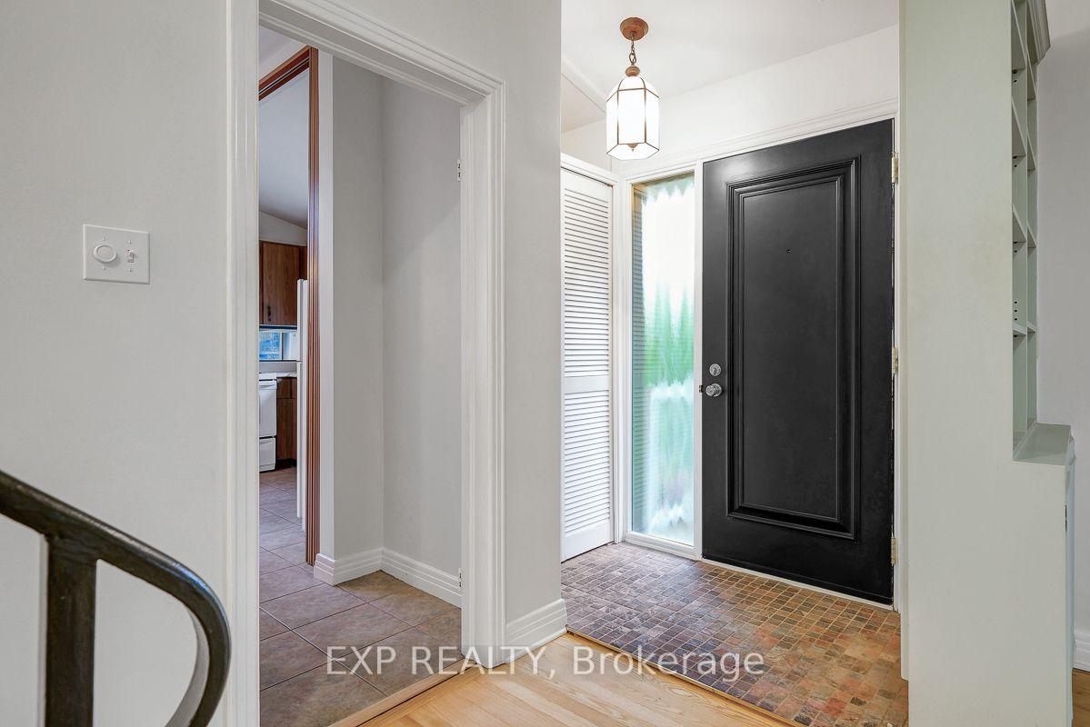 Photo 8 of 1473 Chomley Crescent, Ottawa, Riverview Park — HOMEH