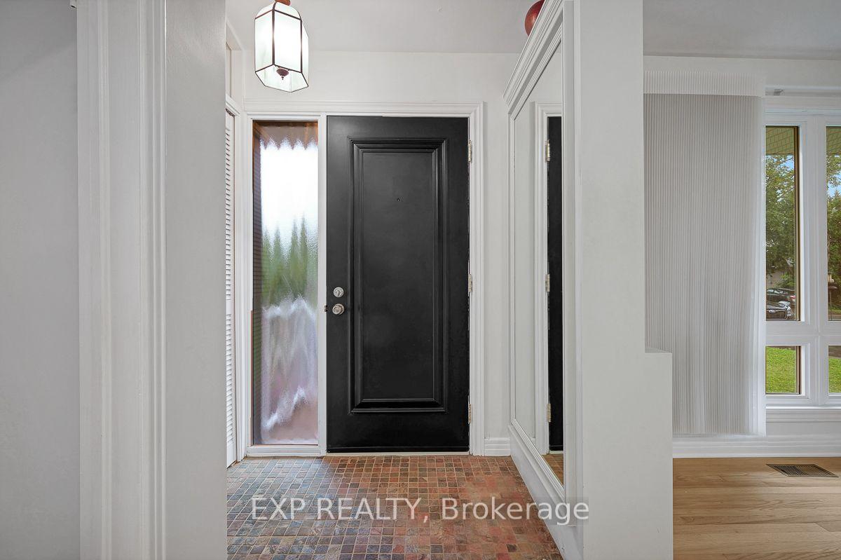 Photo 9 of 1473 Chomley Crescent, Ottawa, Riverview Park — HOMEH