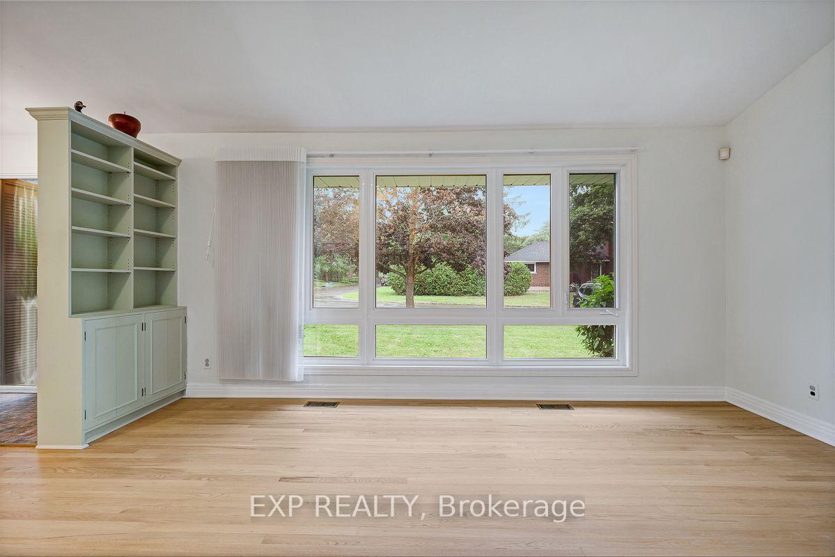 Photo 13 of 1473 Chomley Crescent, Ottawa, Riverview Park — HOMEH