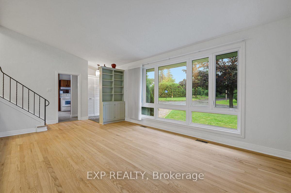 Photo 15 of 1473 Chomley Crescent, Ottawa, Riverview Park — HOMEH