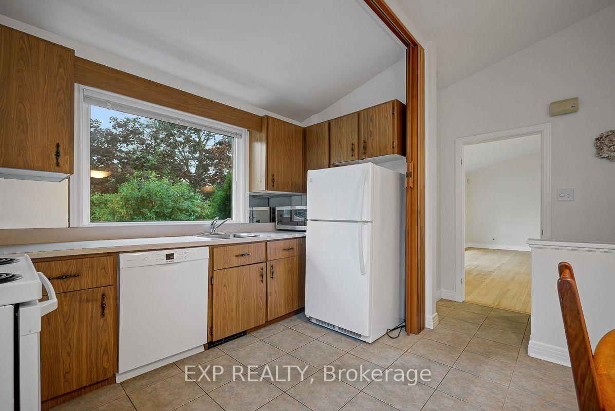 Photo 21 of 1473 Chomley Crescent, Ottawa, Riverview Park — HOMEH