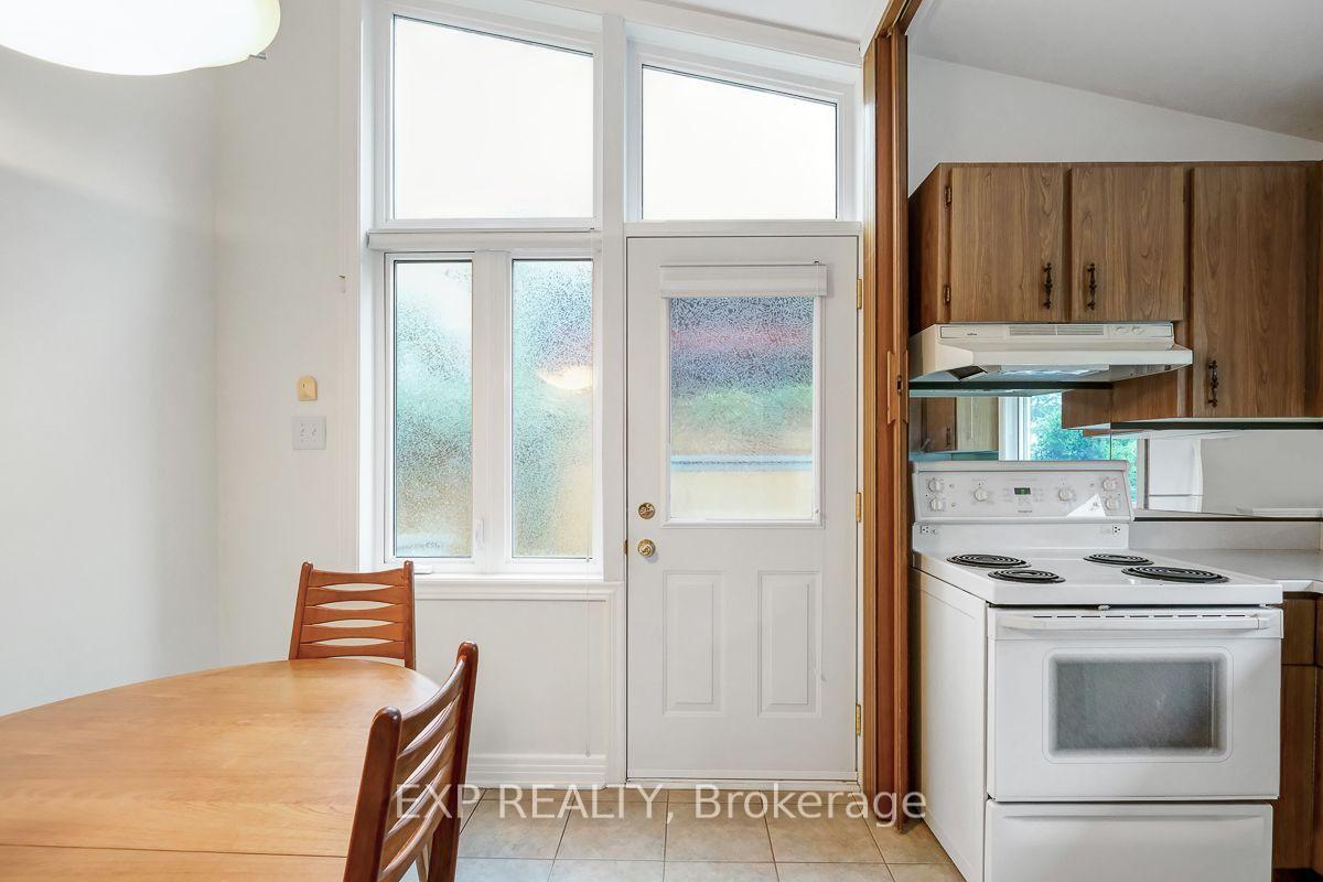 Photo 23 of 1473 Chomley Crescent, Ottawa, Riverview Park — HOMEH