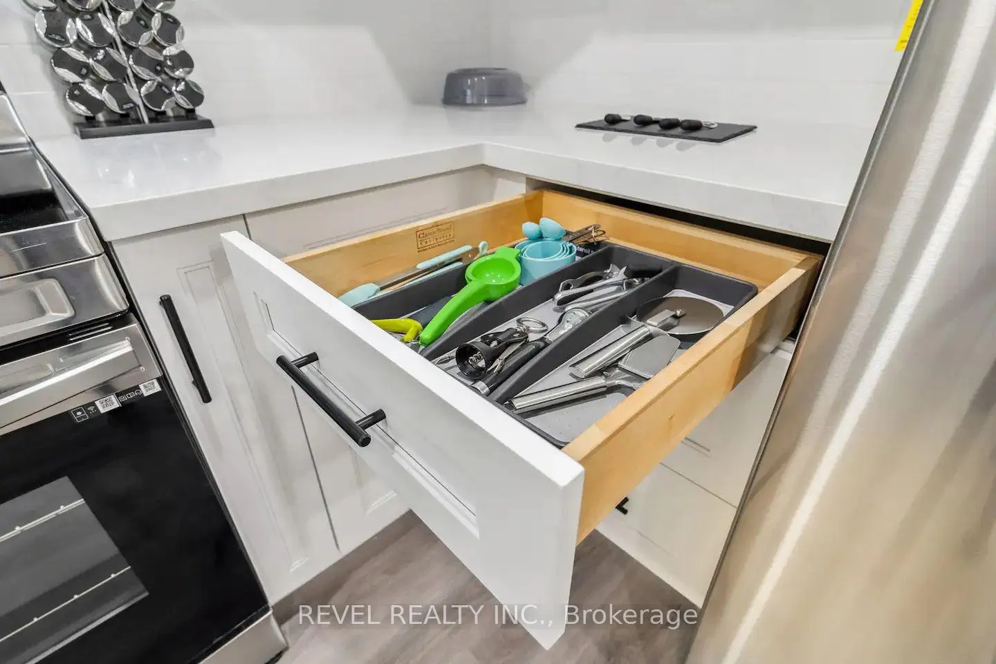Photo 7 of Unit 2, 1015 Garth Street, Hamilton, Rolston — HOMEH