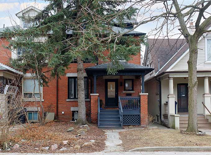 Photo of Unit 3rd Fl, 23 Radford Avenue
