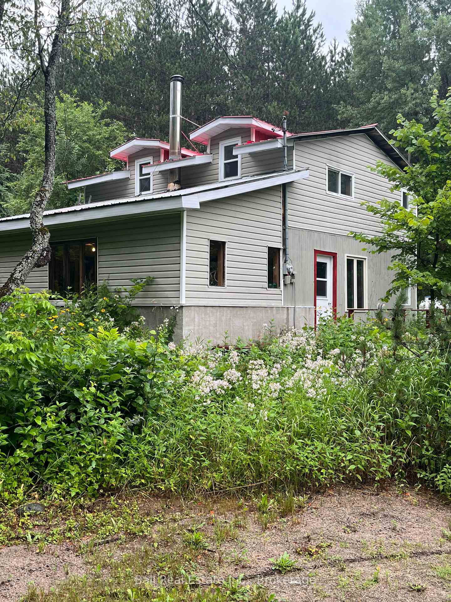 Photo 2 of 540 Rose Island Road, Wollaston — HOMEH