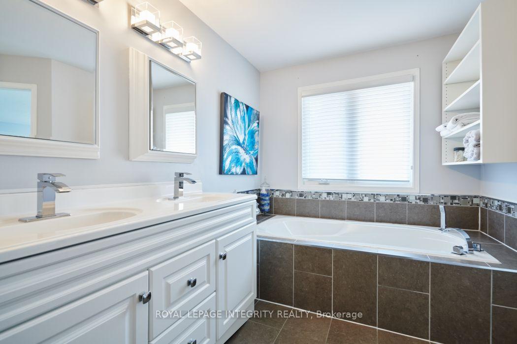 Photo 15 of 46 Dartmoor Drive, Ottawa, Kanata - Bridlewood — HOMEH