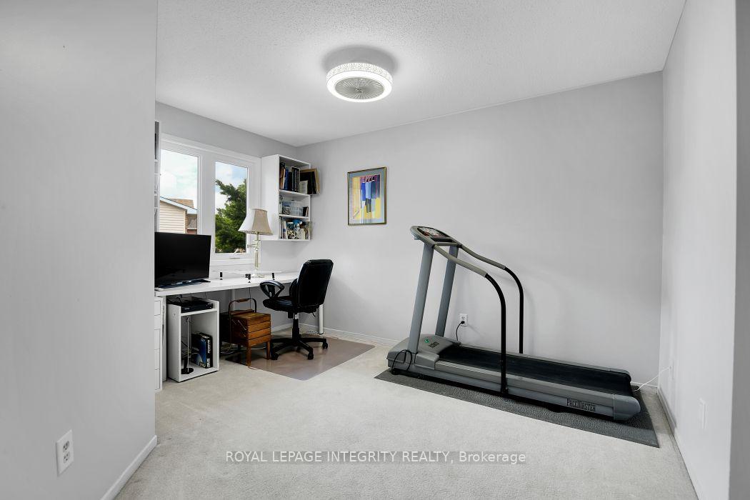 Photo 19 of 46 Dartmoor Drive, Ottawa, Kanata - Bridlewood — HOMEH