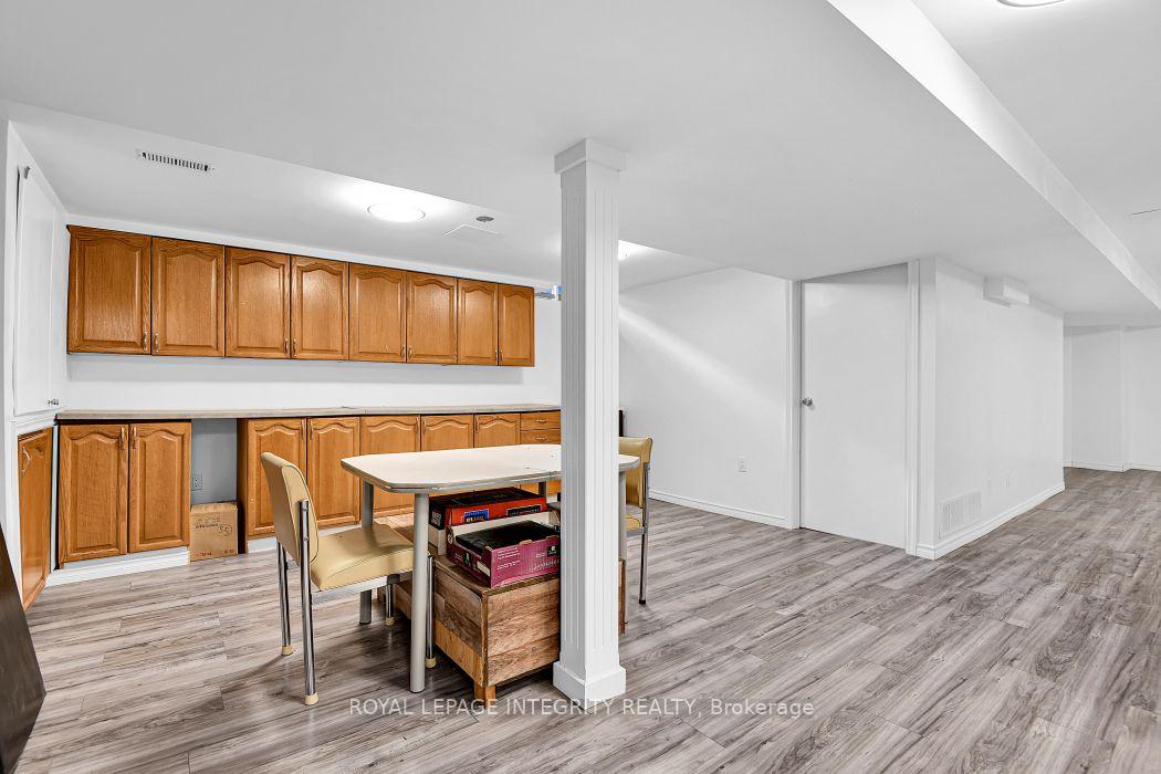 Photo 23 of 46 Dartmoor Drive, Ottawa, Kanata - Bridlewood — HOMEH